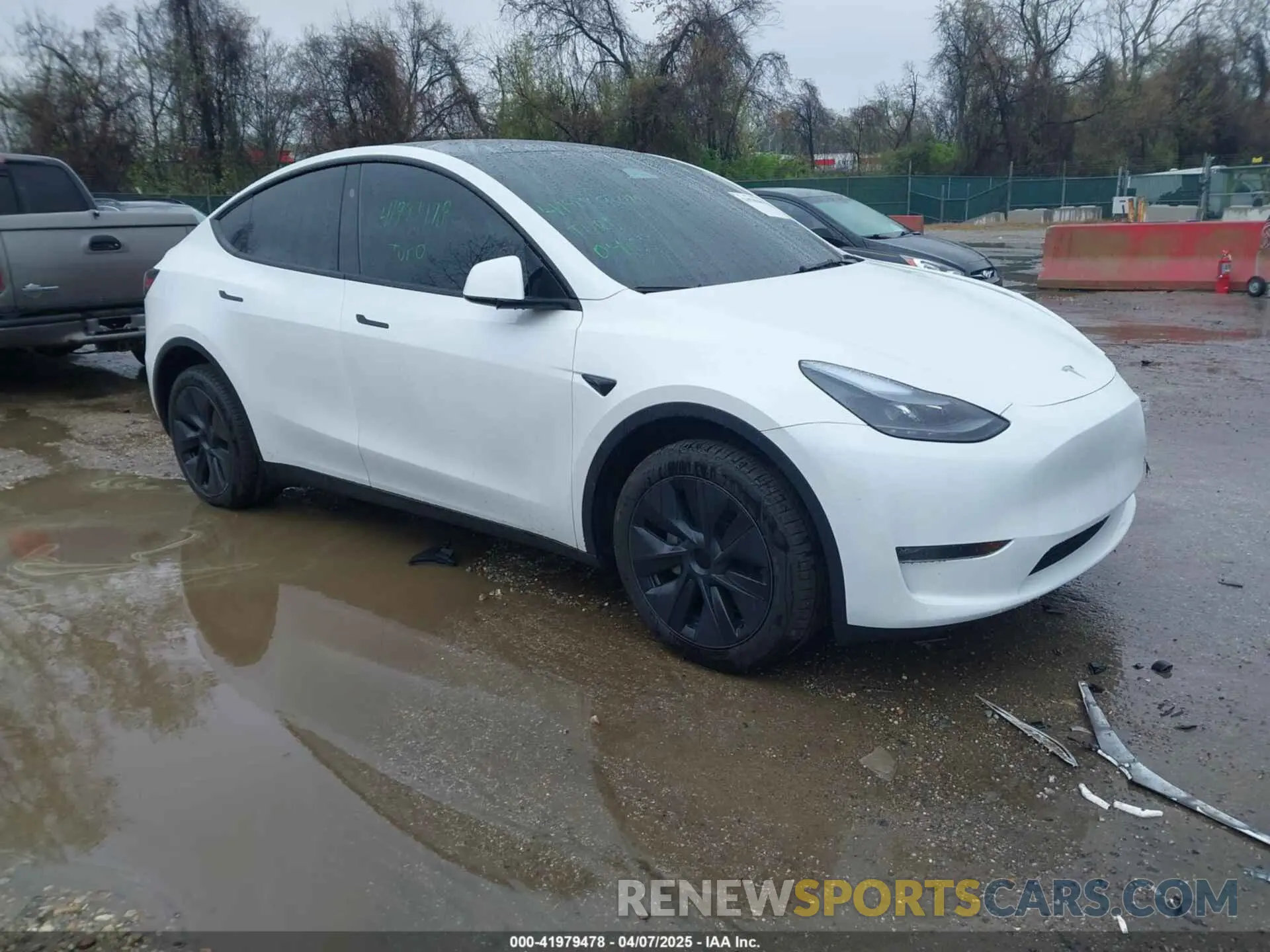1 Фотография поврежденного автомобиля 7SAYGDEE5SA355888 TESLA MODEL Y 2025