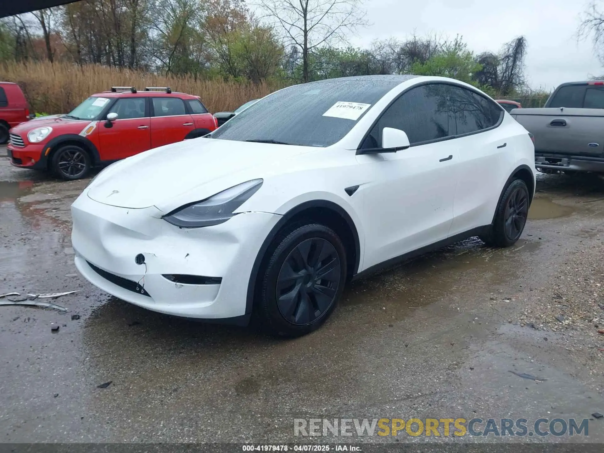 2 Фотография поврежденного автомобиля 7SAYGDEE5SA355888 TESLA MODEL Y 2025