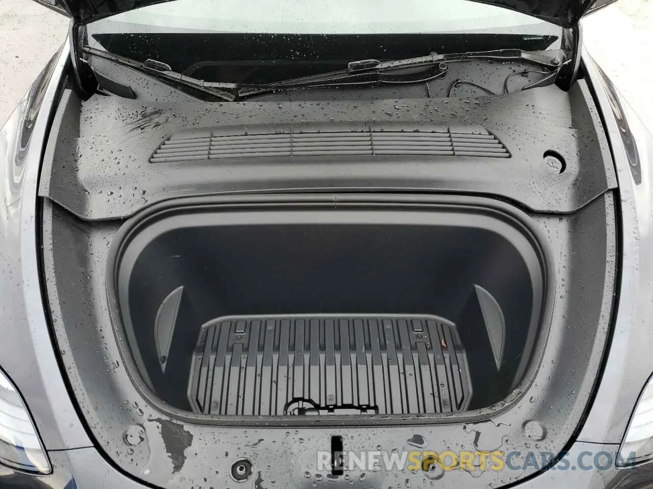 12 Photograph of a damaged car 7SAYGDEE5SF236418 TESLA MODEL Y 2025