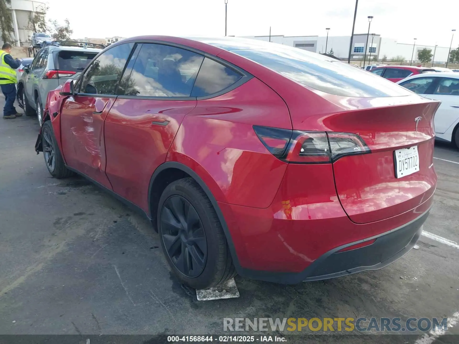 3 Фотография поврежденного автомобиля 7SAYGDEE5SF283772 TESLA MODEL Y 2025