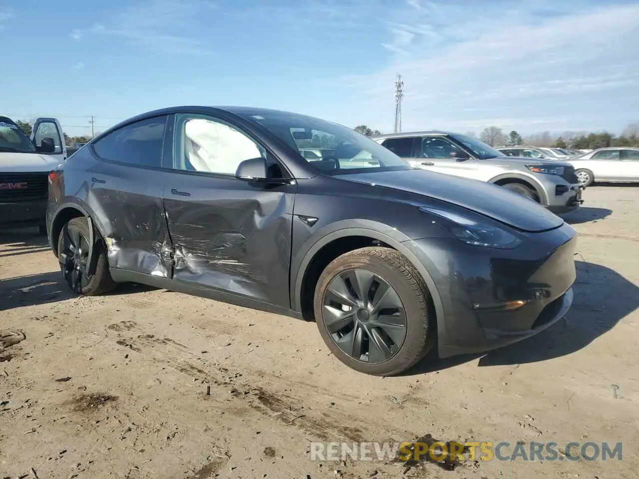 4 Photograph of a damaged car 7SAYGDEE7SF237490 TESLA MODEL Y 2025