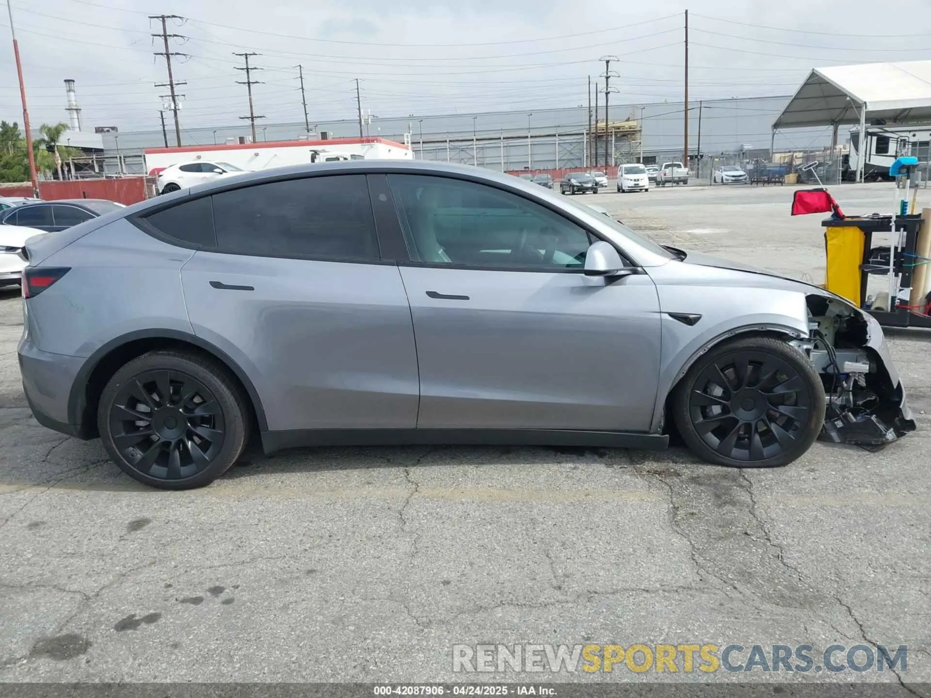 13 Photograph of a damaged car 7SAYGDEE7SF247212 TESLA MODEL Y 2025