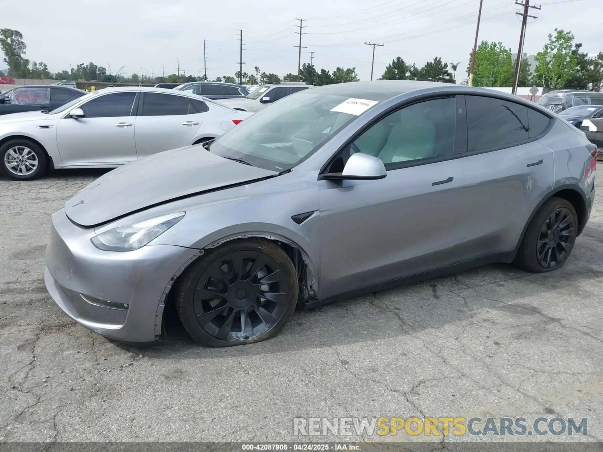 2 Photograph of a damaged car 7SAYGDEE7SF247212 TESLA MODEL Y 2025