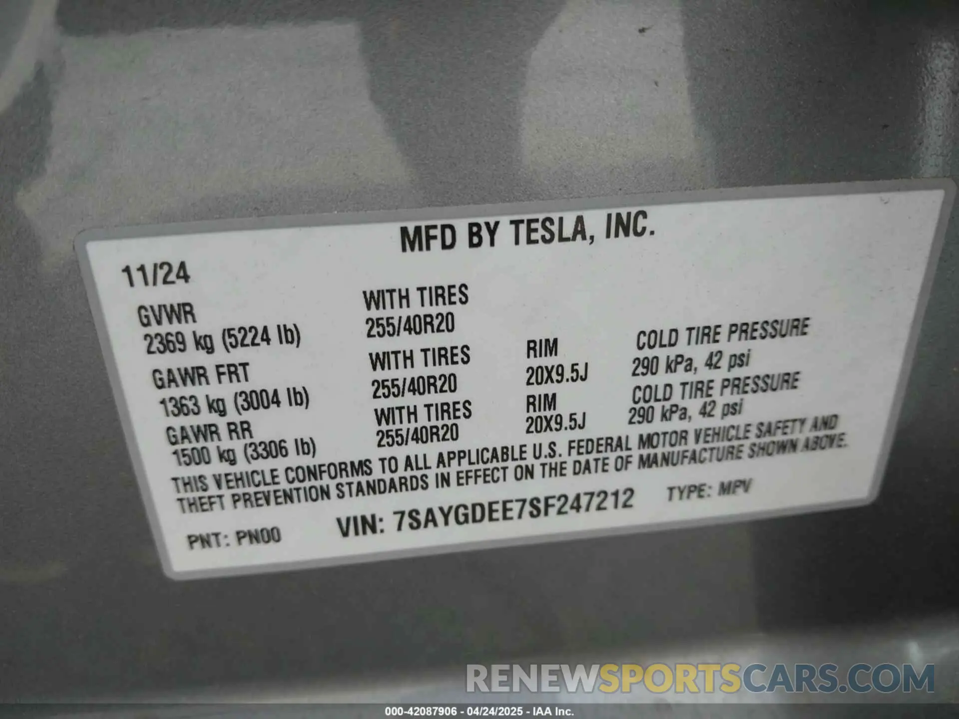 9 Photograph of a damaged car 7SAYGDEE7SF247212 TESLA MODEL Y 2025