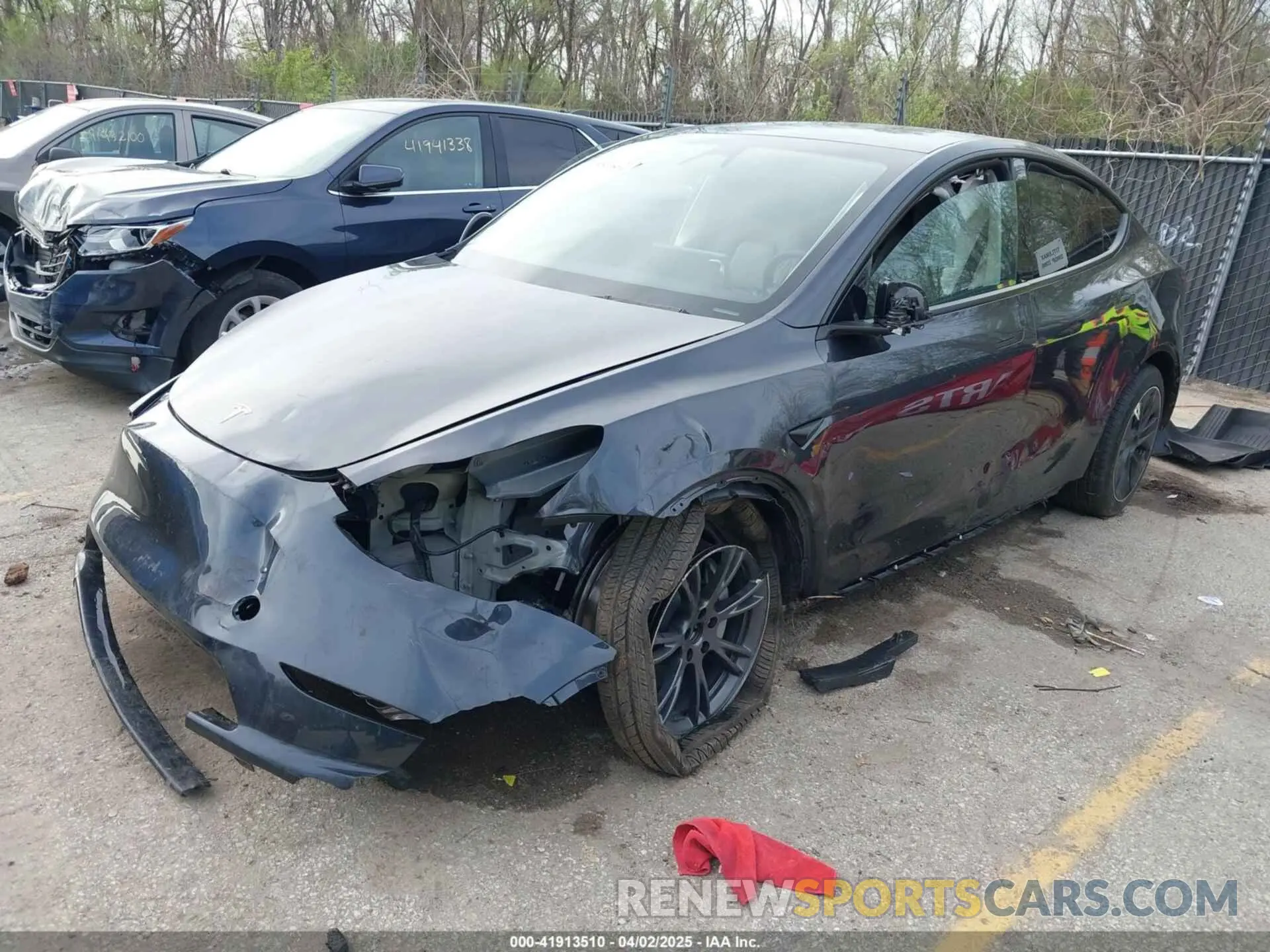 2 Фотография поврежденного автомобиля 7SAYGDEE7SF287094 TESLA MODEL Y 2025