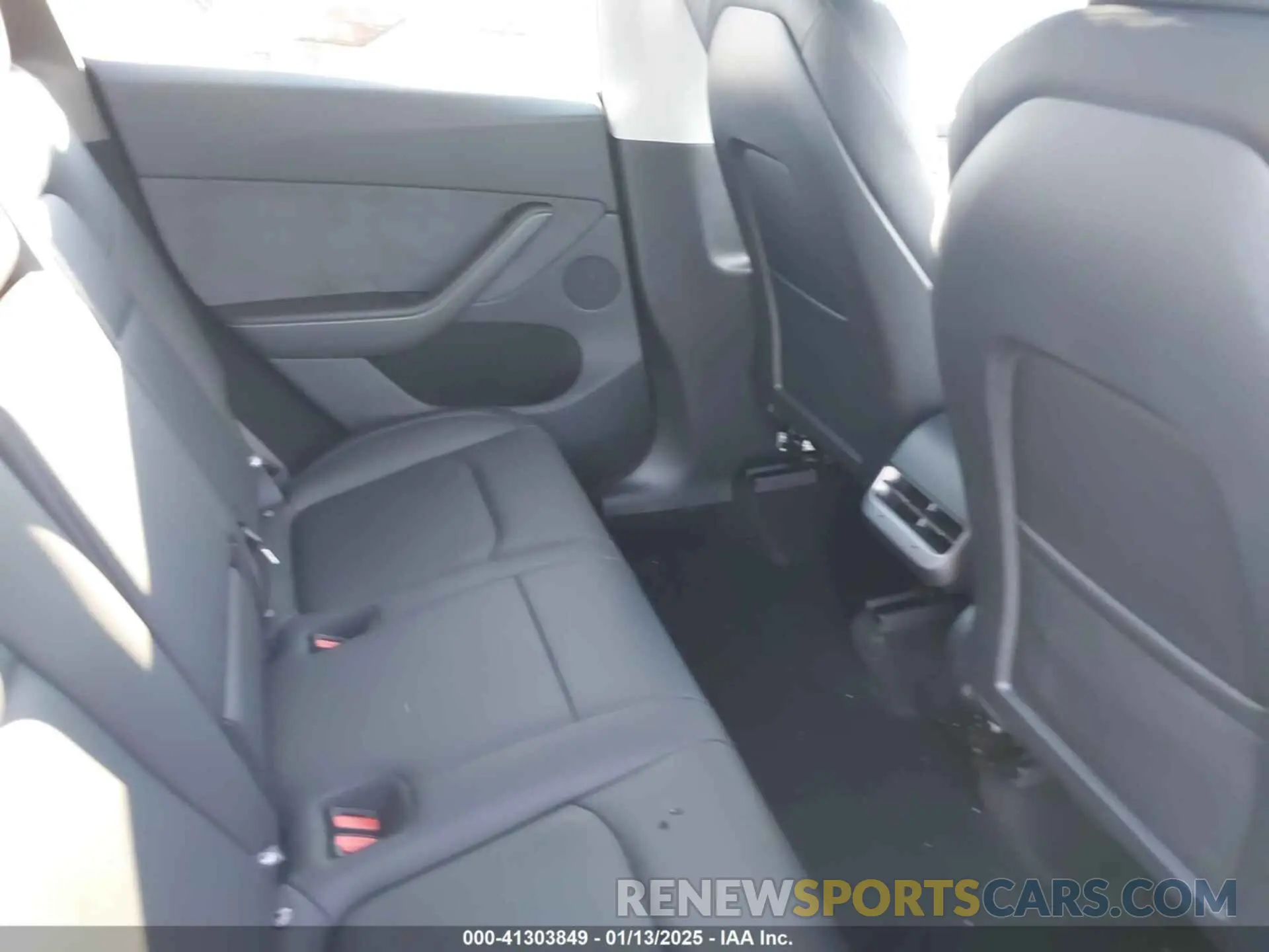 8 Фотография поврежденного автомобиля 7SAYGDEE8SA336591 TESLA MODEL Y 2025
