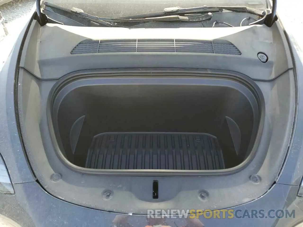12 Photograph of a damaged car 7SAYGDEE8SA338745 TESLA MODEL Y 2025
