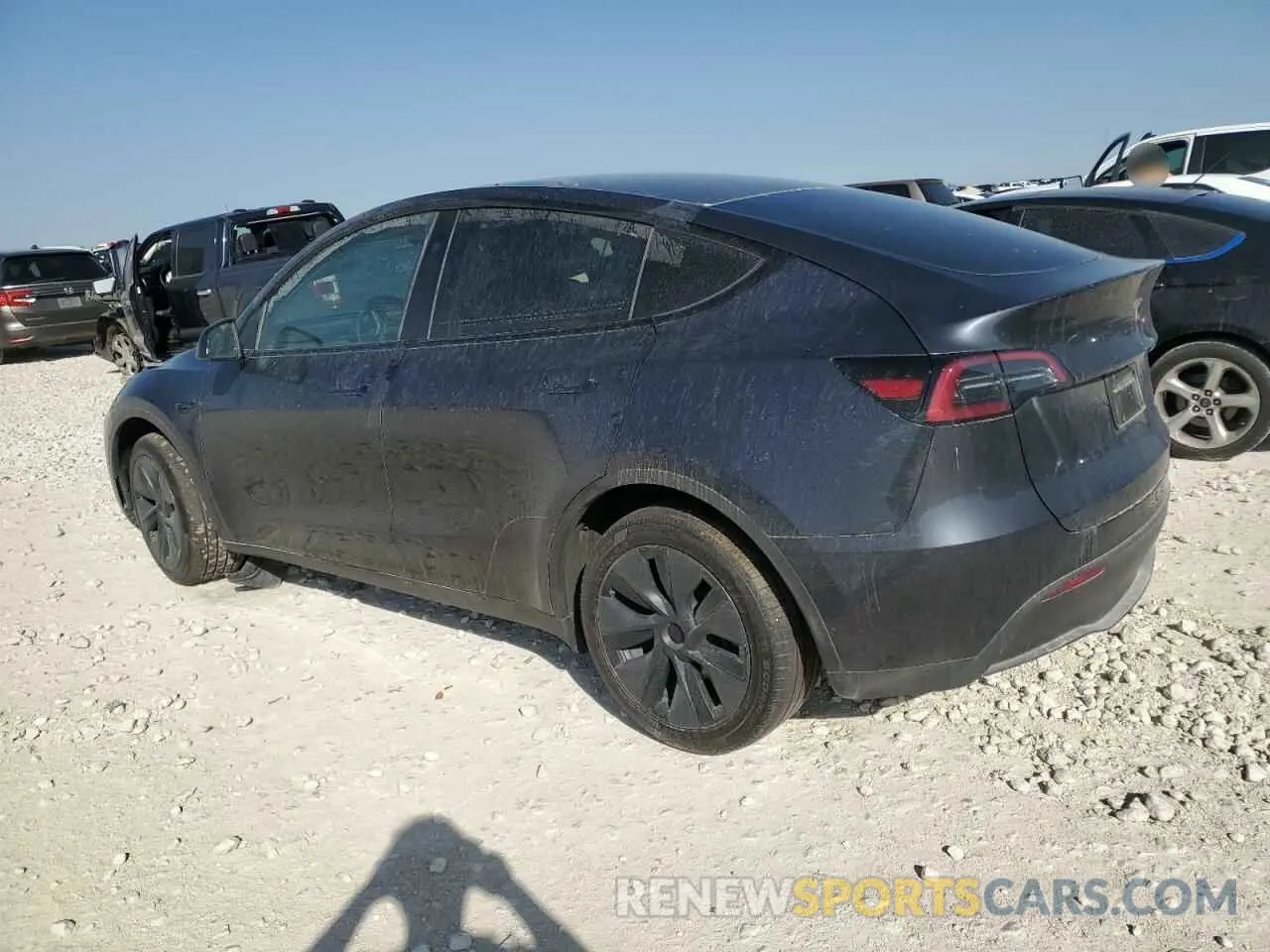 2 Photograph of a damaged car 7SAYGDEE8SA338745 TESLA MODEL Y 2025