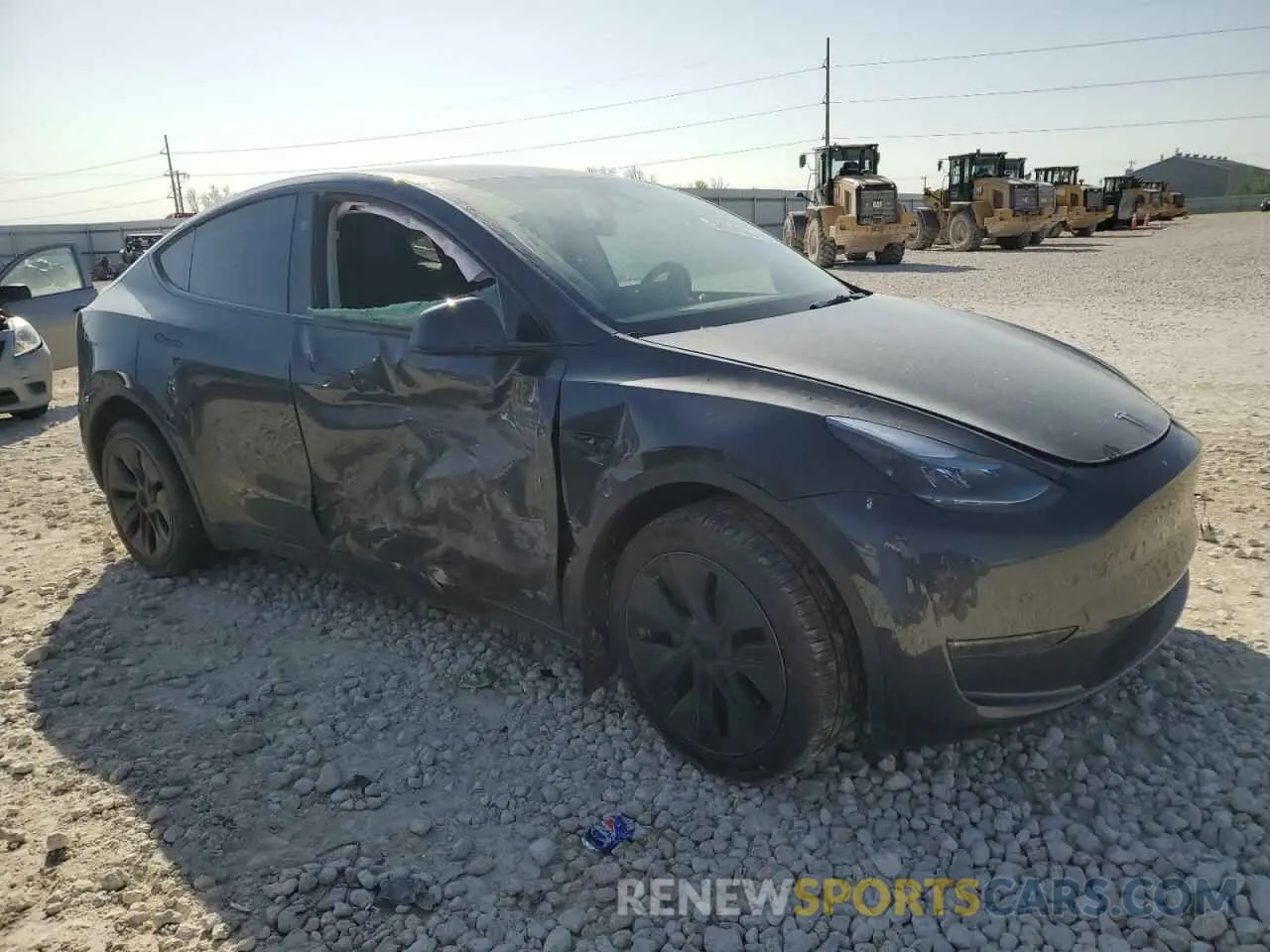 4 Photograph of a damaged car 7SAYGDEE8SA338745 TESLA MODEL Y 2025
