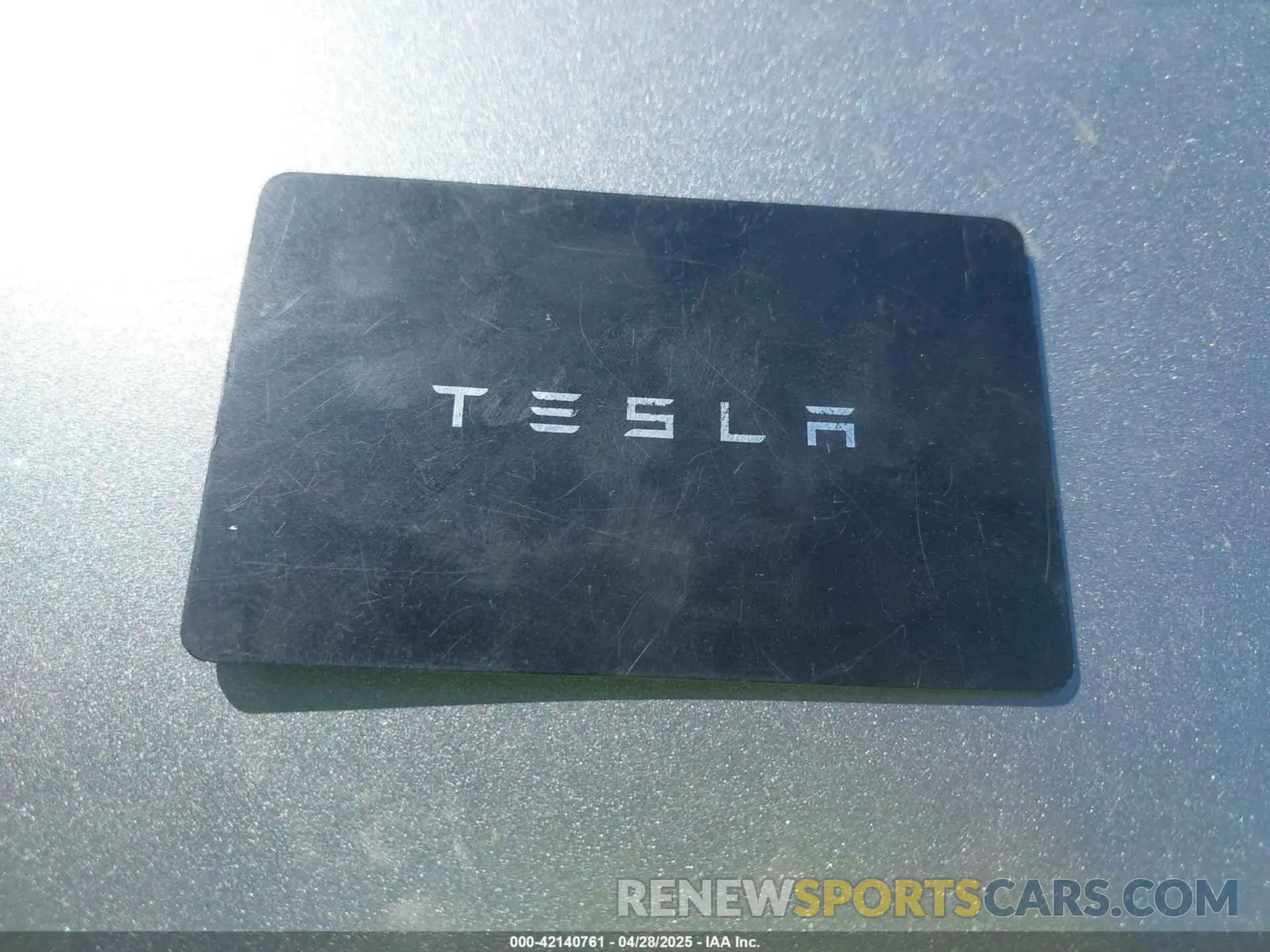 11 Photograph of a damaged car 7SAYGDEE8SF244254 TESLA MODEL Y 2025