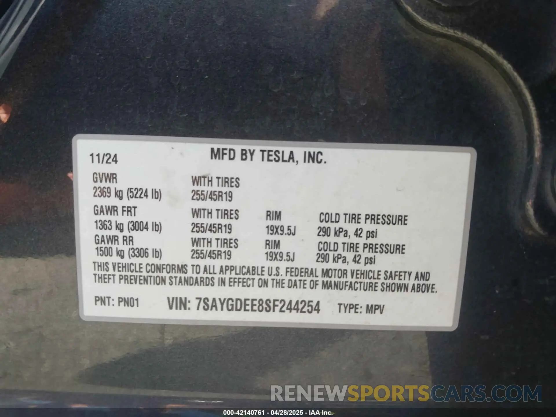 9 Photograph of a damaged car 7SAYGDEE8SF244254 TESLA MODEL Y 2025