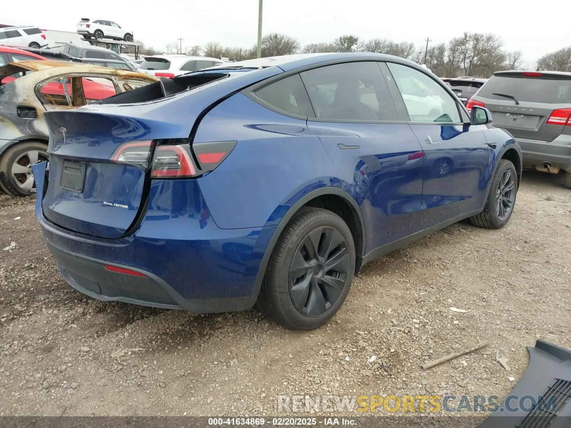 4 Фотография поврежденного автомобиля 7SAYGDEE9SA348975 TESLA MODEL Y 2025