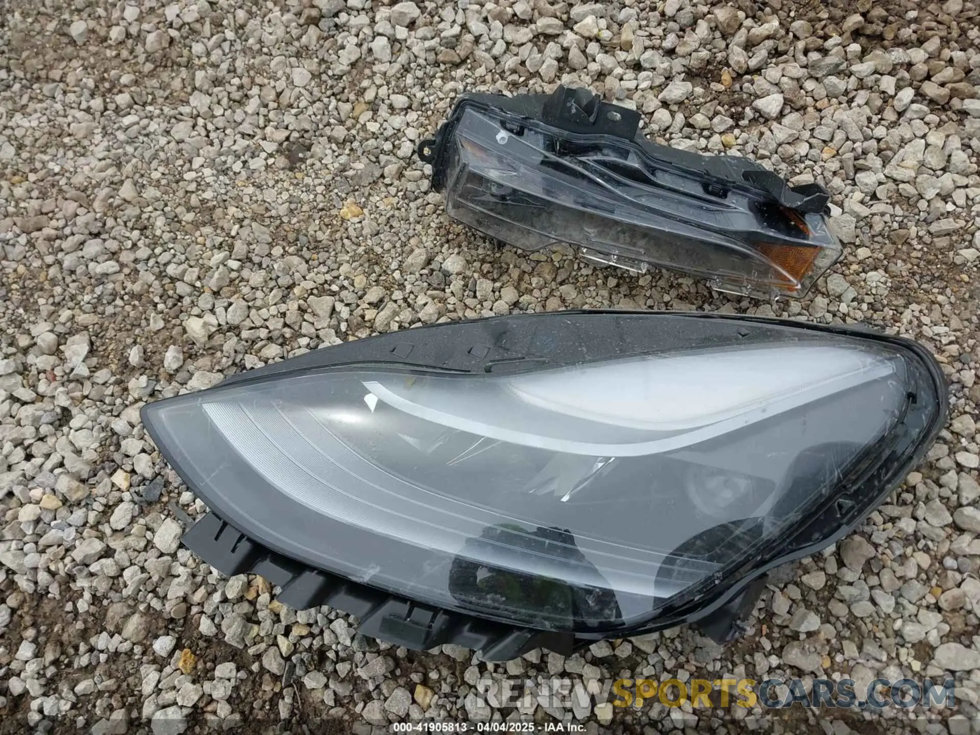 12 Photograph of a damaged car 7SAYGDEEXSF266143 TESLA MODEL Y 2025