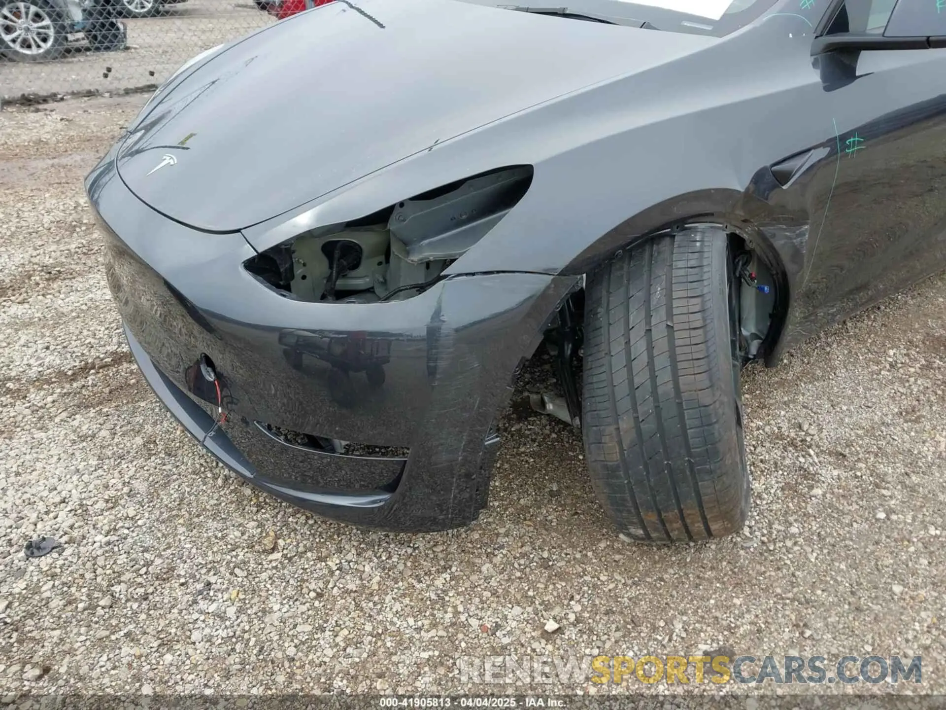 6 Photograph of a damaged car 7SAYGDEEXSF266143 TESLA MODEL Y 2025