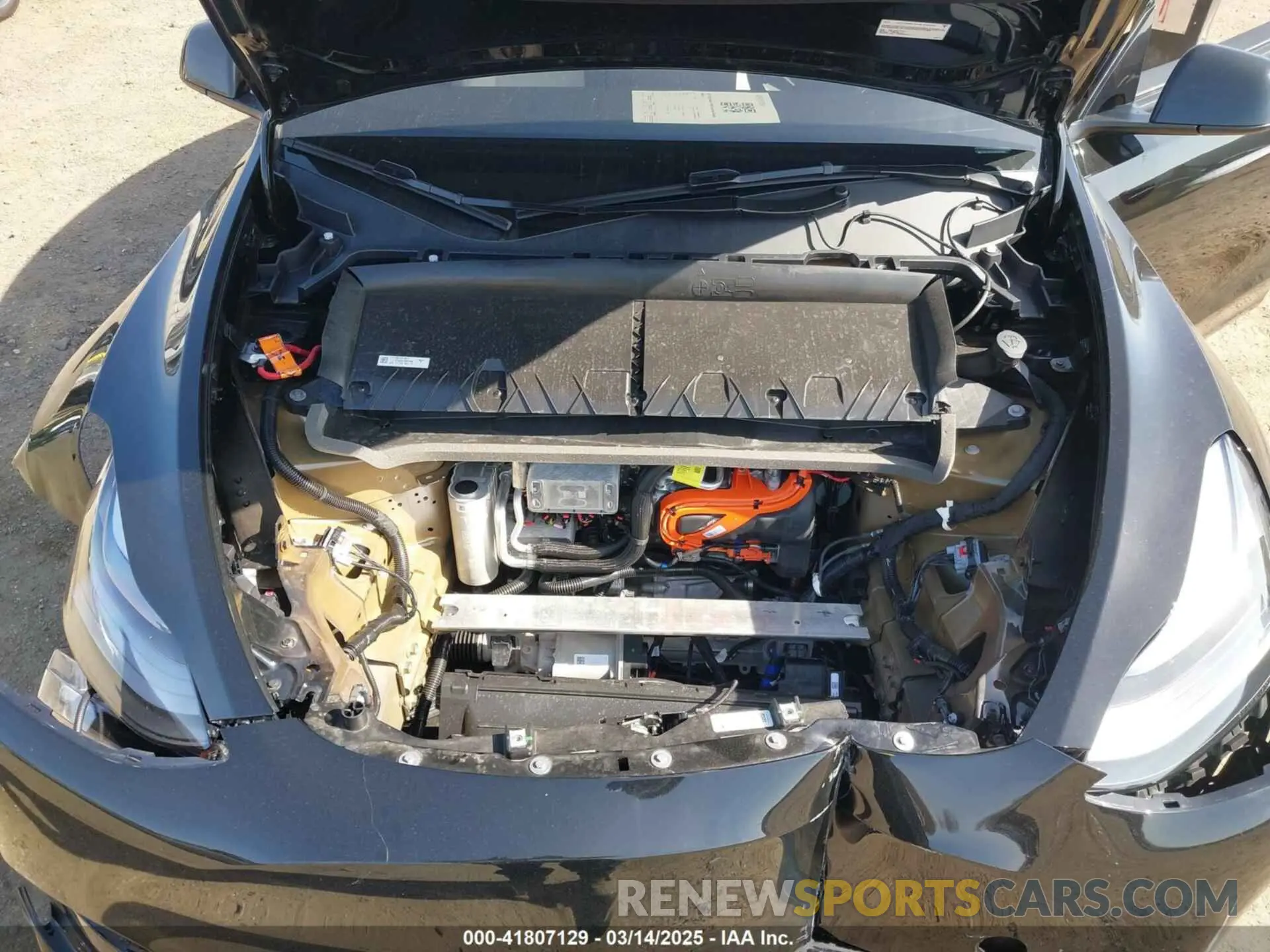 10 Photograph of a damaged car 7SAYGDEEXSF267888 TESLA MODEL Y 2025