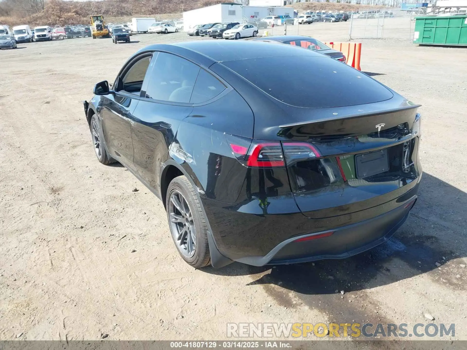 3 Photograph of a damaged car 7SAYGDEEXSF267888 TESLA MODEL Y 2025
