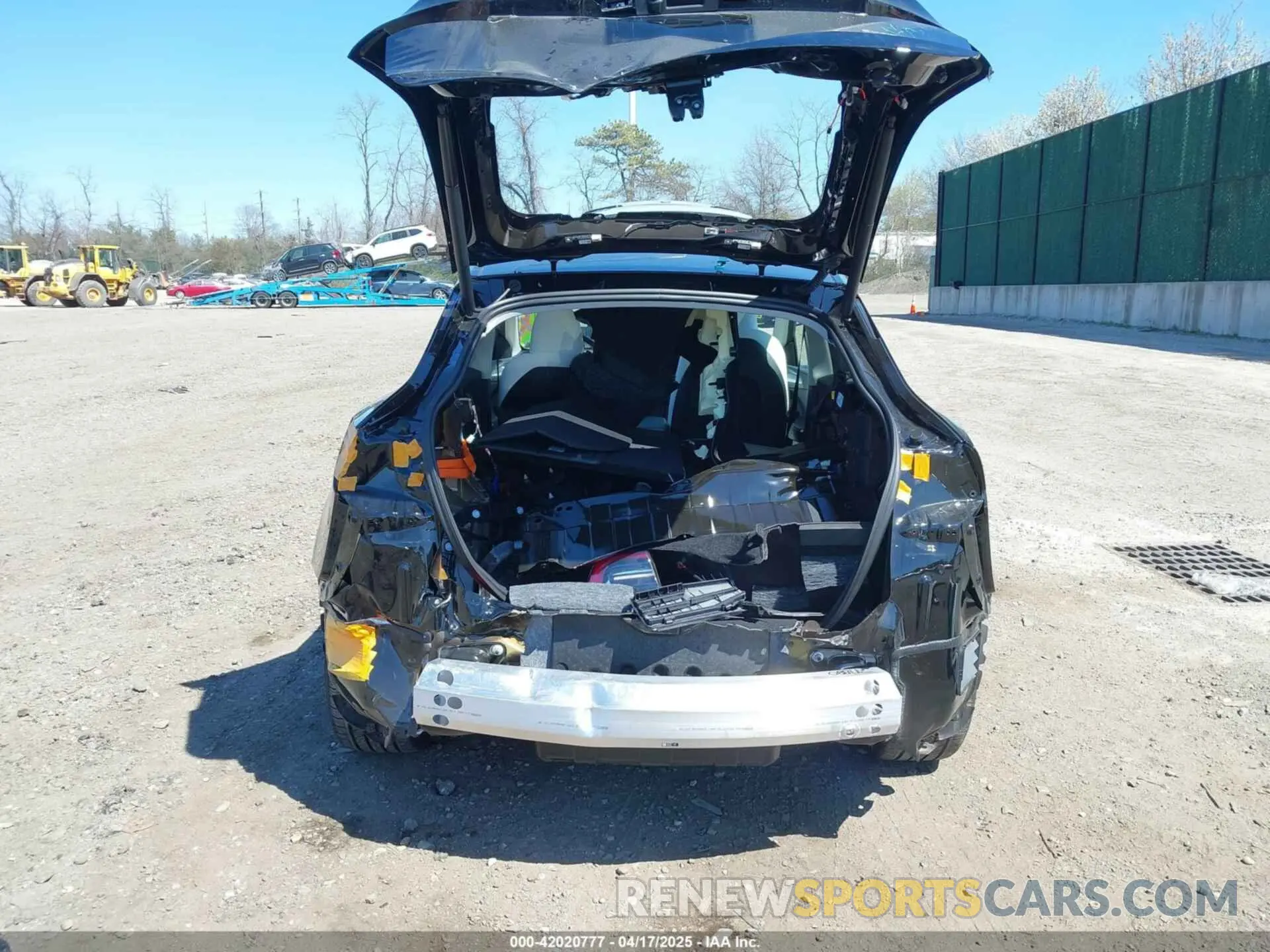 17 Photograph of a damaged car 7SAYGDEEXSF297876 TESLA MODEL Y 2025