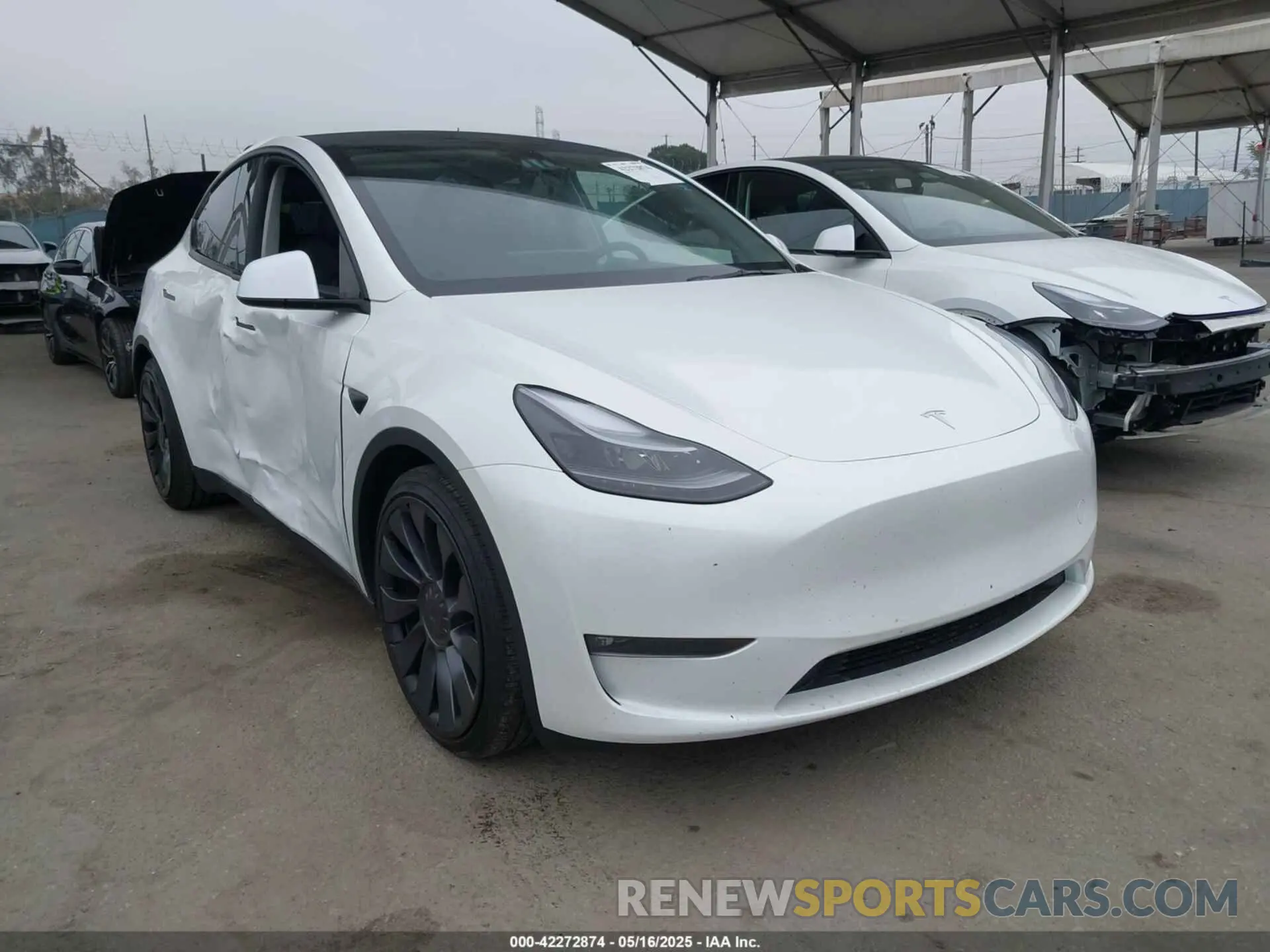 1 Photograph of a damaged car 7SAYGDEF3SF245577 TESLA MODEL Y 2025