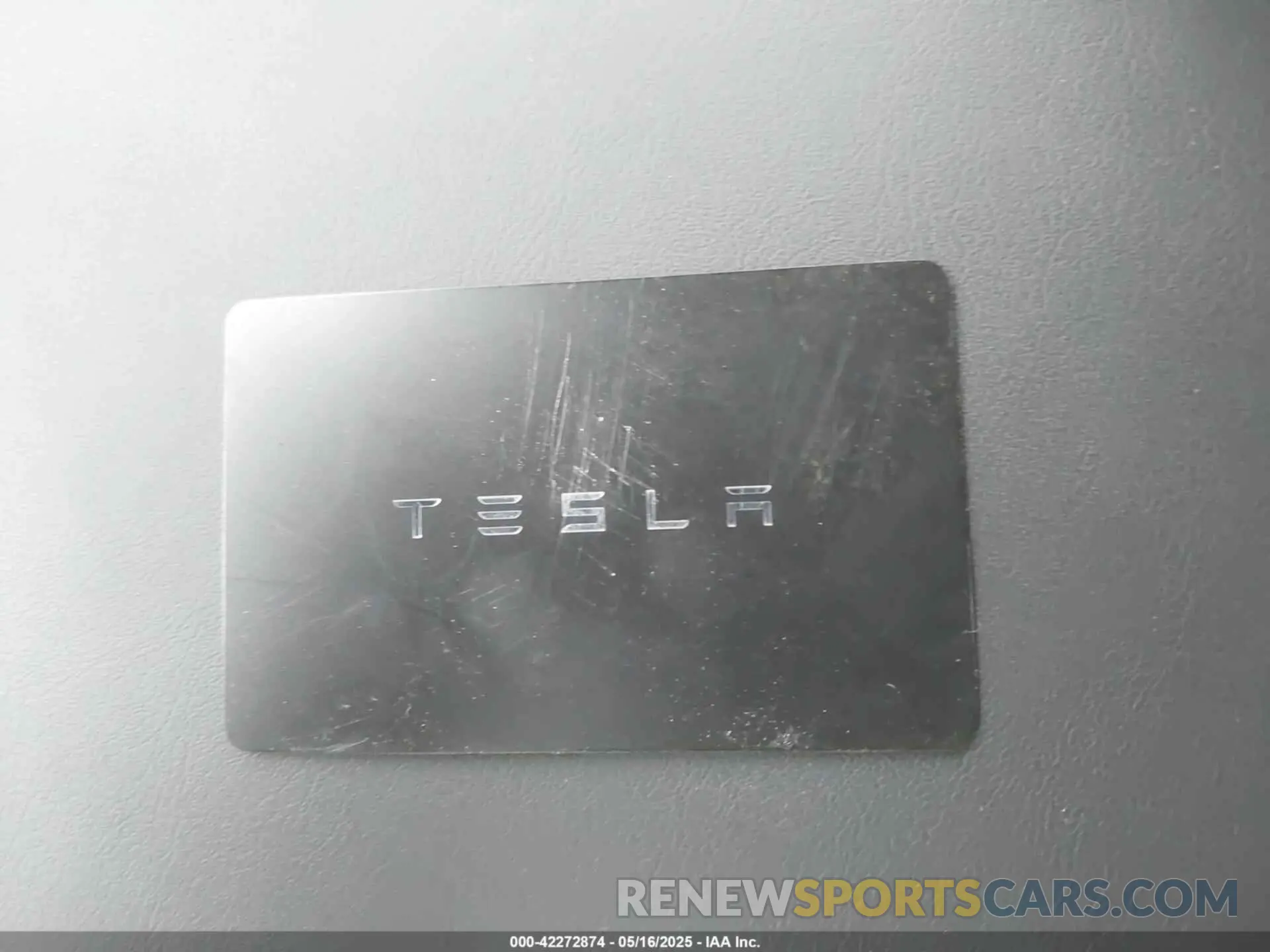 11 Photograph of a damaged car 7SAYGDEF3SF245577 TESLA MODEL Y 2025