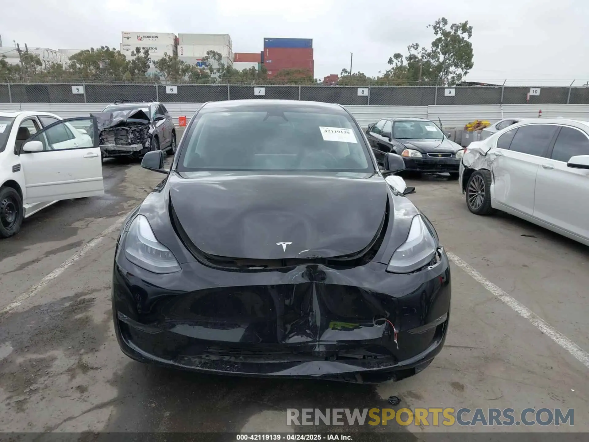 13 Photograph of a damaged car 7SAYGDEFXSF231966 TESLA MODEL Y 2025