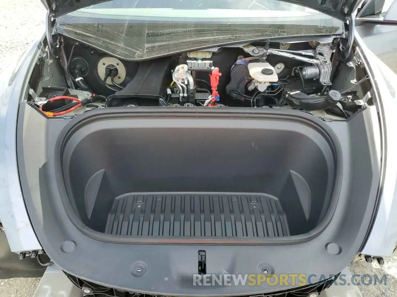 13 Photograph of a damaged car 7SAYGDEFXSF310070 TESLA MODEL Y 2025