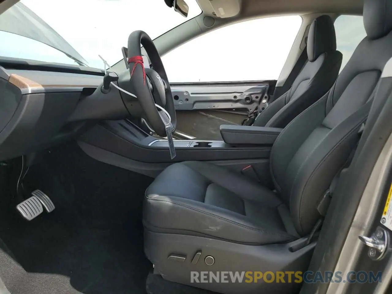 7 Photograph of a damaged car 7SAYGDEFXSF310070 TESLA MODEL Y 2025