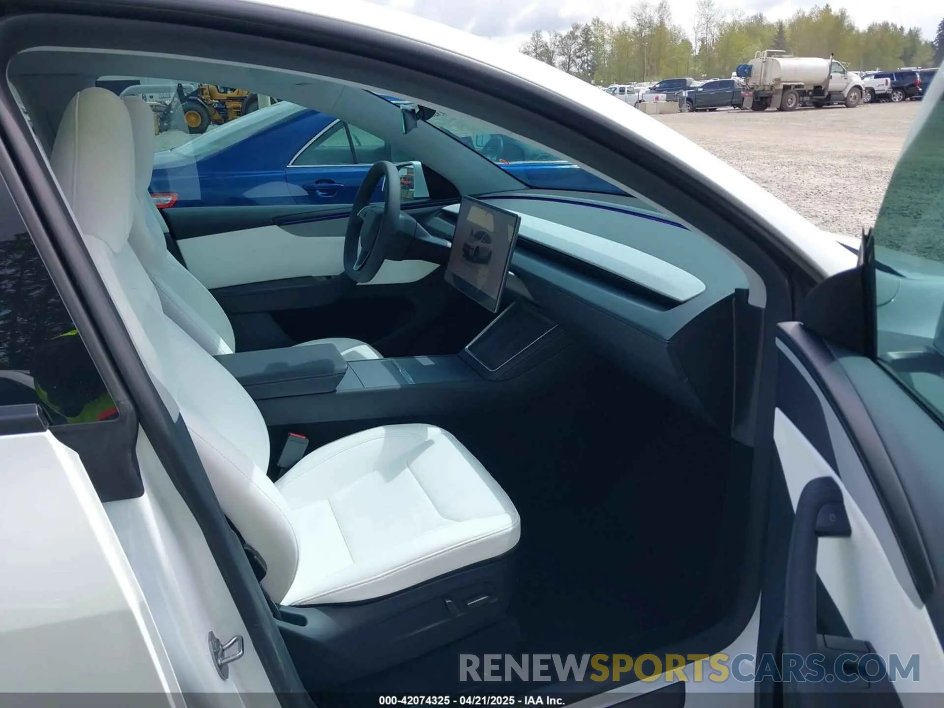 5 Photograph of a damaged car 7SAYGDEE7TF331404 TESLA MODEL Y 2026
