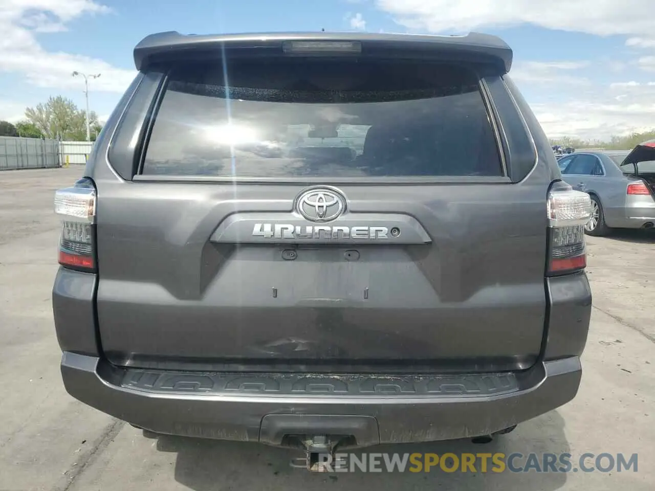 6 Photograph of a damaged car JTEBU5JR0K5628682 TOYOTA 4RUNNER 2019