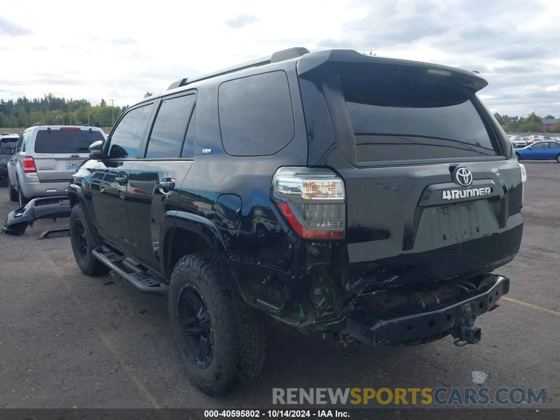3 Photograph of a damaged car JTEBU5JR0K5647670 TOYOTA 4RUNNER 2019