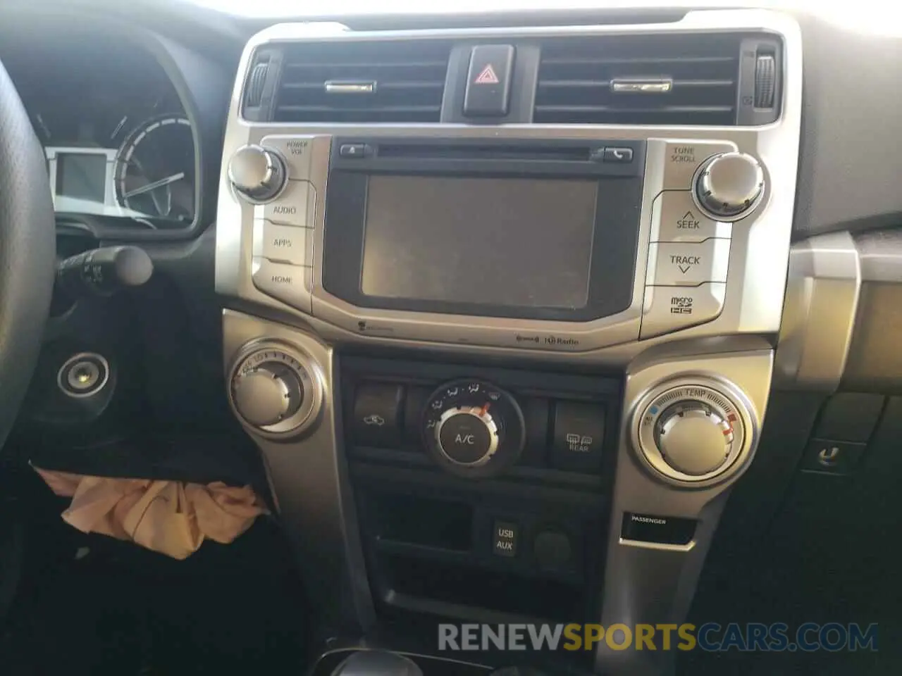 9 Photograph of a damaged car JTEBU5JR0K5684458 TOYOTA 4RUNNER 2019