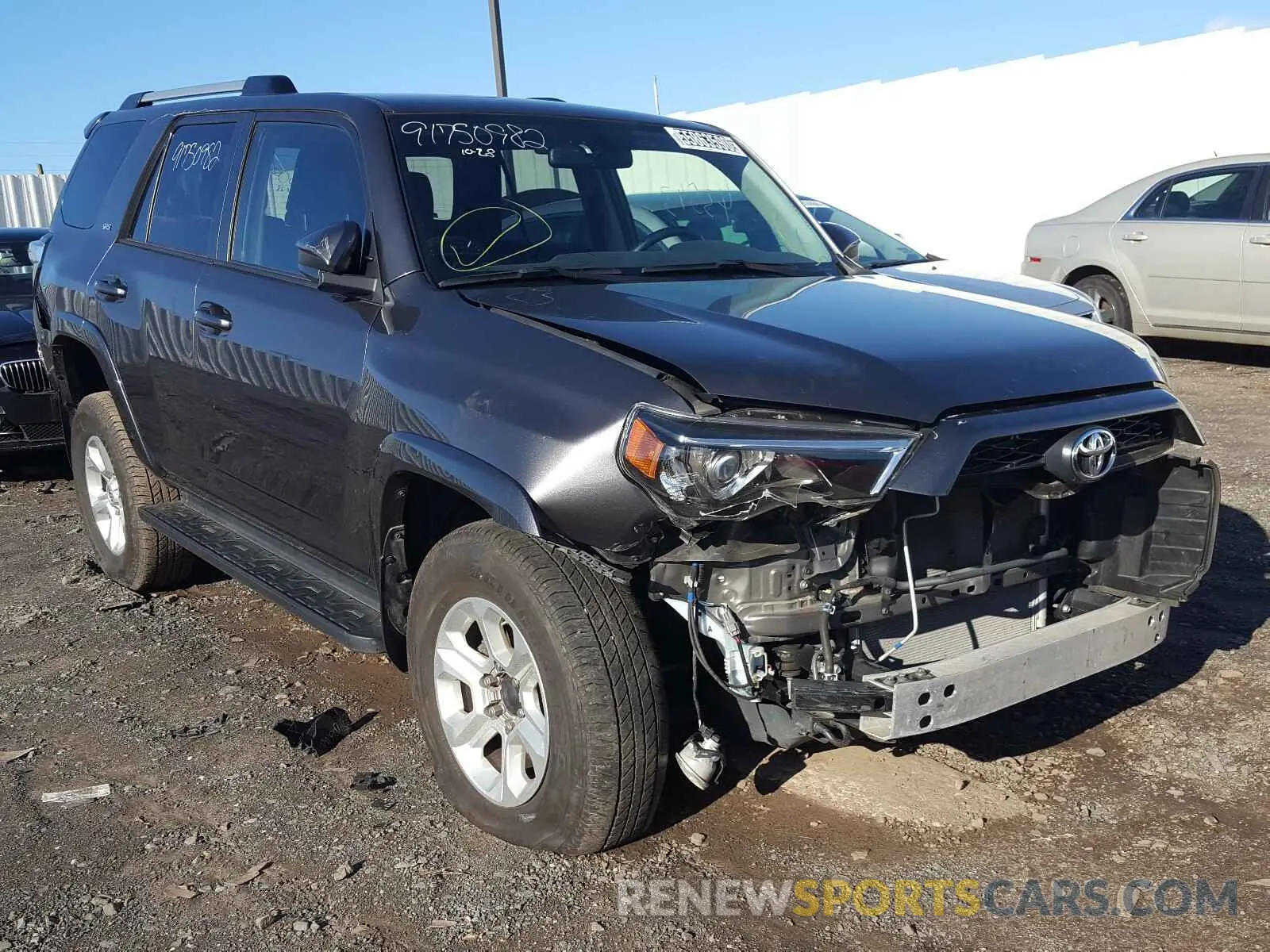 1 Photograph of a damaged car JTEBU5JR0K5685528 TOYOTA 4RUNNER 2019