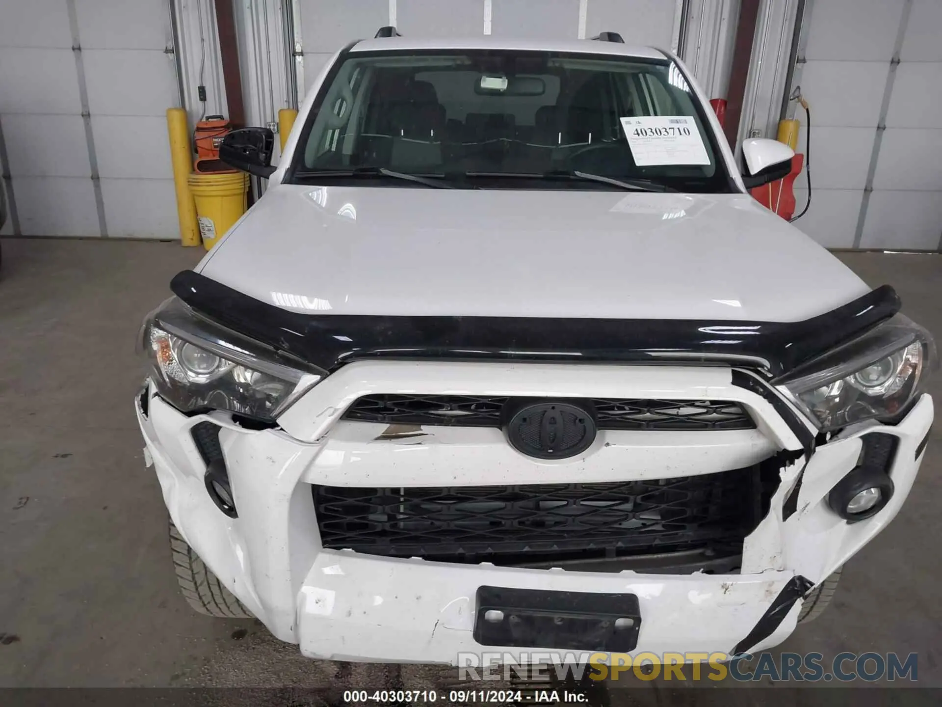 12 Photograph of a damaged car JTEBU5JR0K5721542 TOYOTA 4RUNNER 2019