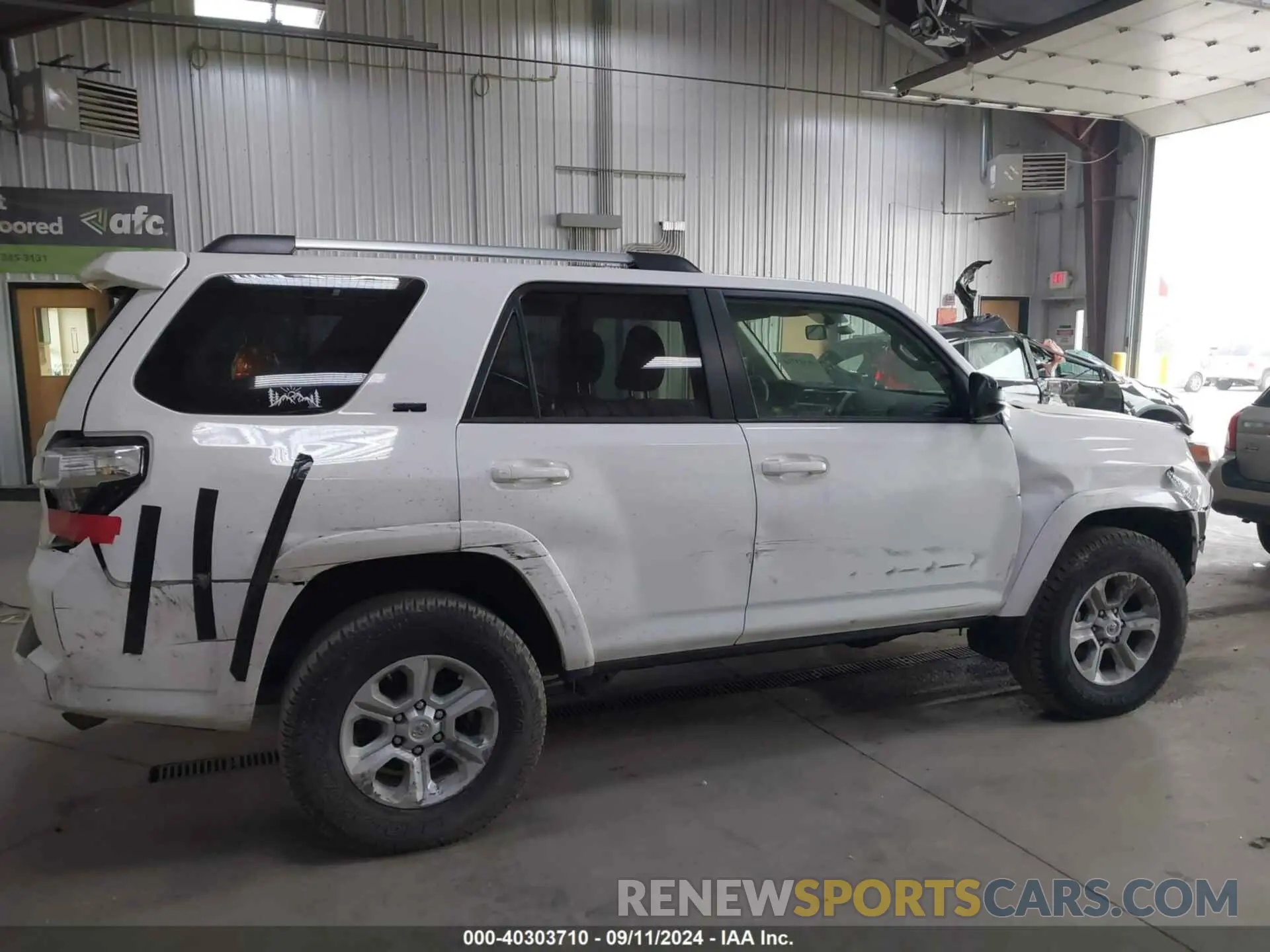13 Photograph of a damaged car JTEBU5JR0K5721542 TOYOTA 4RUNNER 2019