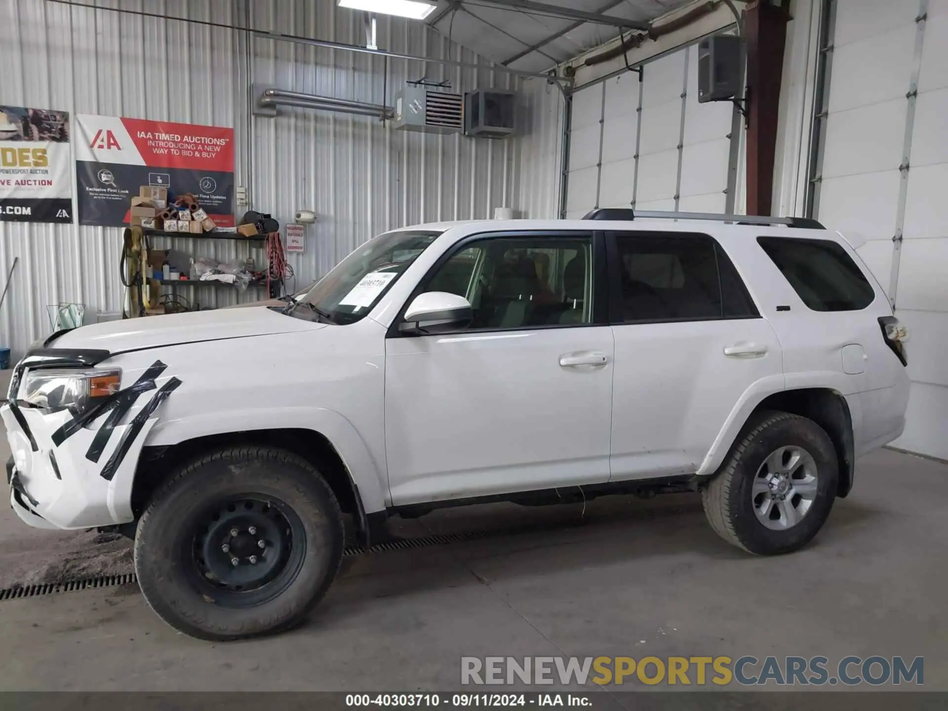 14 Photograph of a damaged car JTEBU5JR0K5721542 TOYOTA 4RUNNER 2019