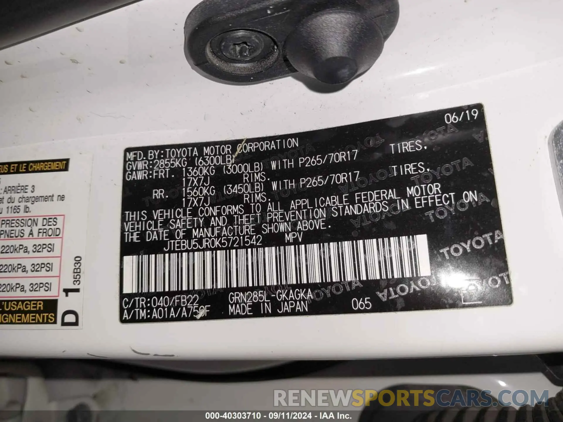 9 Photograph of a damaged car JTEBU5JR0K5721542 TOYOTA 4RUNNER 2019