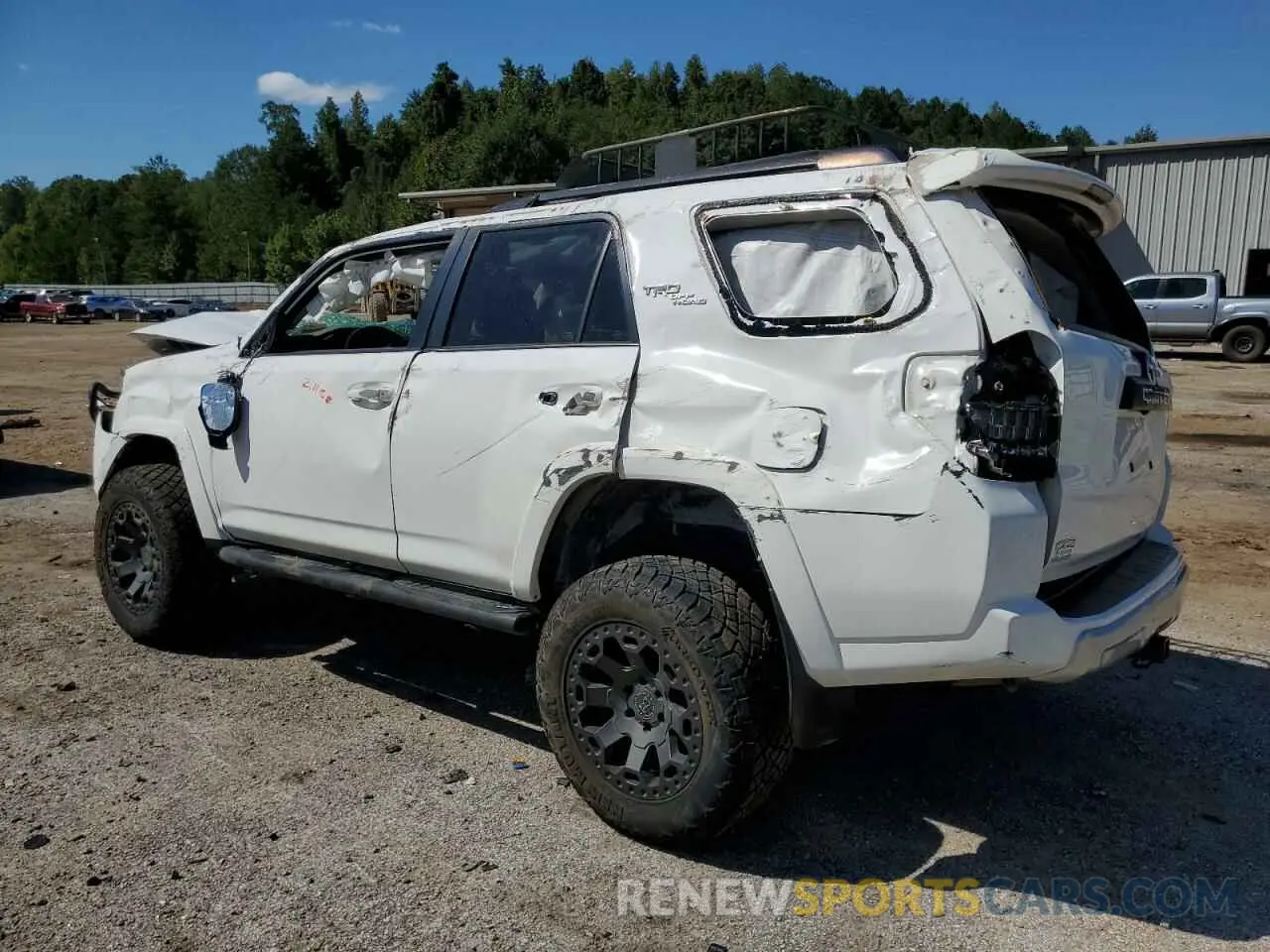 2 Photograph of a damaged car JTEBU5JR0K5728135 TOYOTA 4RUNNER 2019