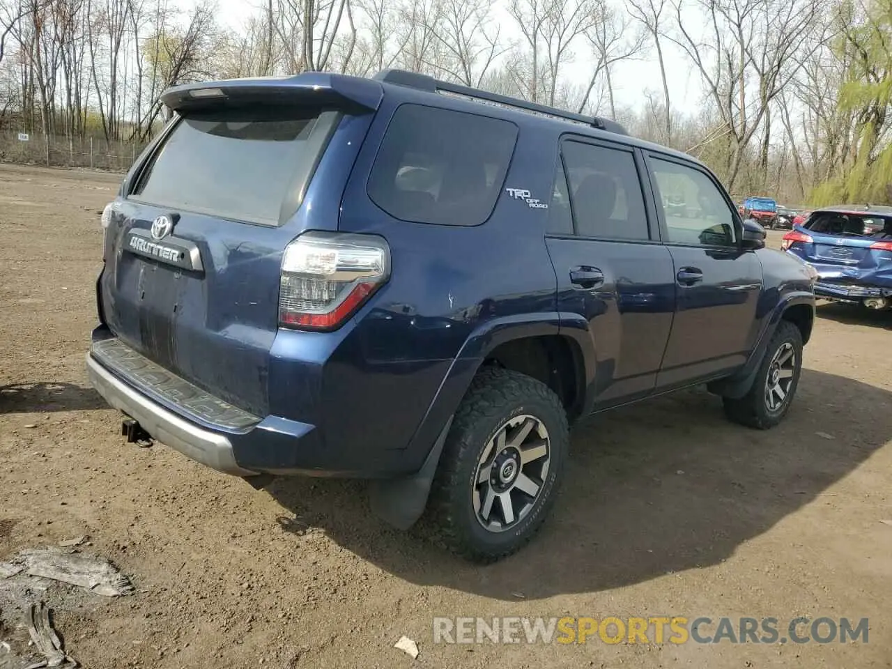 3 Фотография поврежденного автомобиля JTEBU5JR1K5619652 TOYOTA 4RUNNER 2019