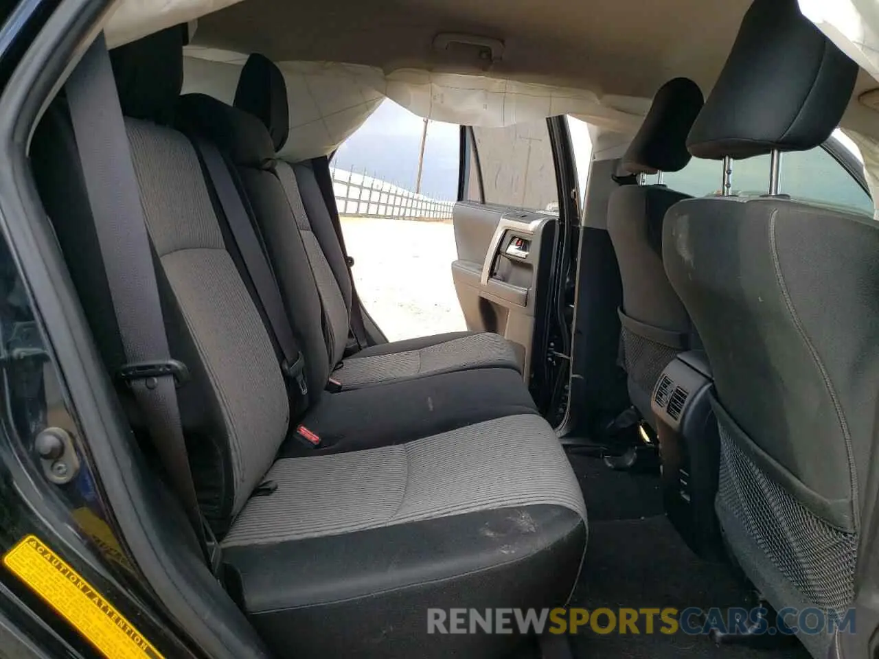 6 Фотография поврежденного автомобиля JTEBU5JR1K5665398 TOYOTA 4RUNNER 2019
