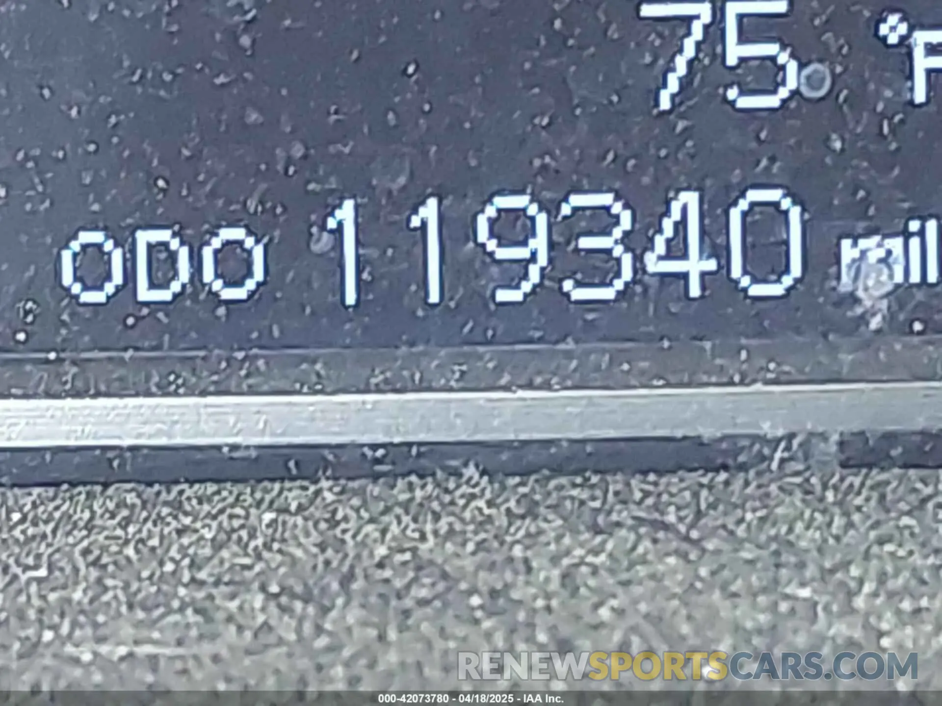 12 Фотография поврежденного автомобиля JTEBU5JR1K5676725 TOYOTA 4RUNNER 2019