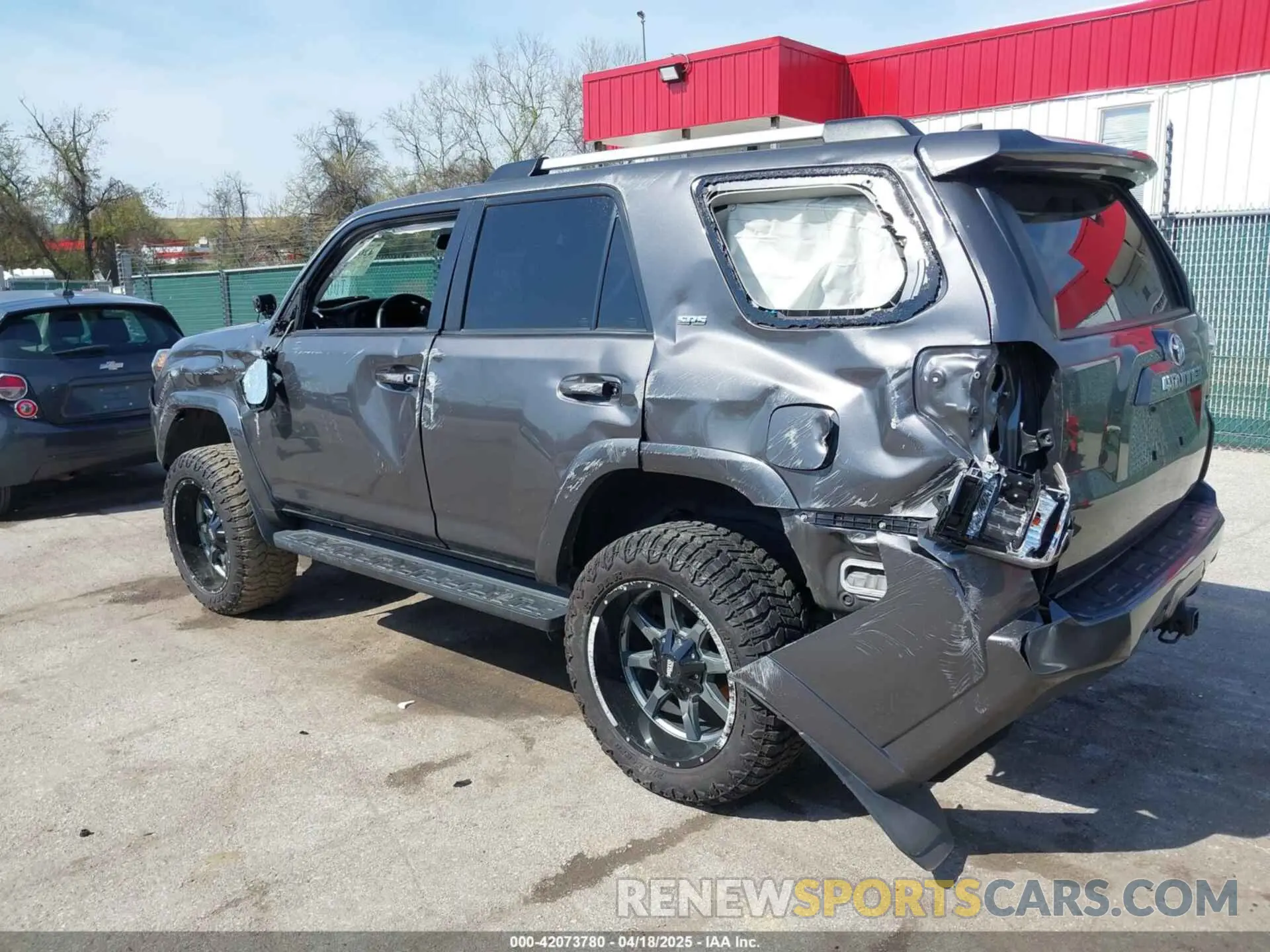 6 Фотография поврежденного автомобиля JTEBU5JR1K5676725 TOYOTA 4RUNNER 2019