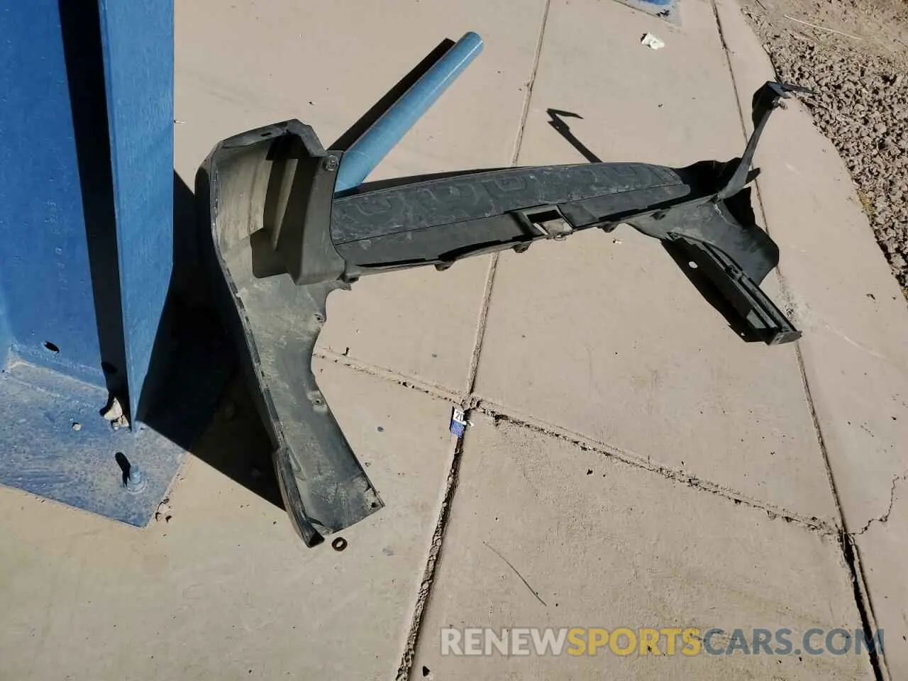 13 Photograph of a damaged car JTEBU5JR1K5690012 TOYOTA 4RUNNER 2019