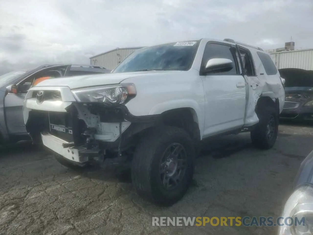 1 Photograph of a damaged car JTEBU5JR1K5720223 TOYOTA 4RUNNER 2019