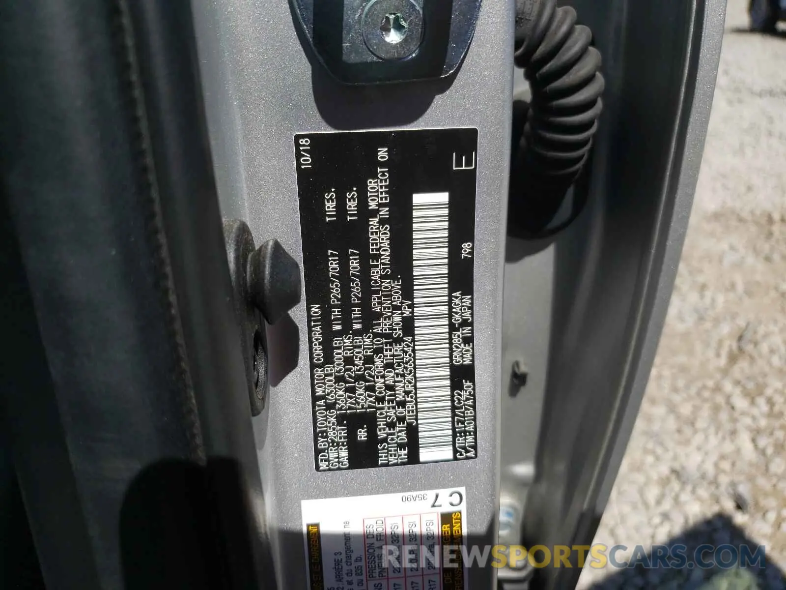 10 Фотография поврежденного автомобиля JTEBU5JR2K5635424 TOYOTA 4RUNNER 2019