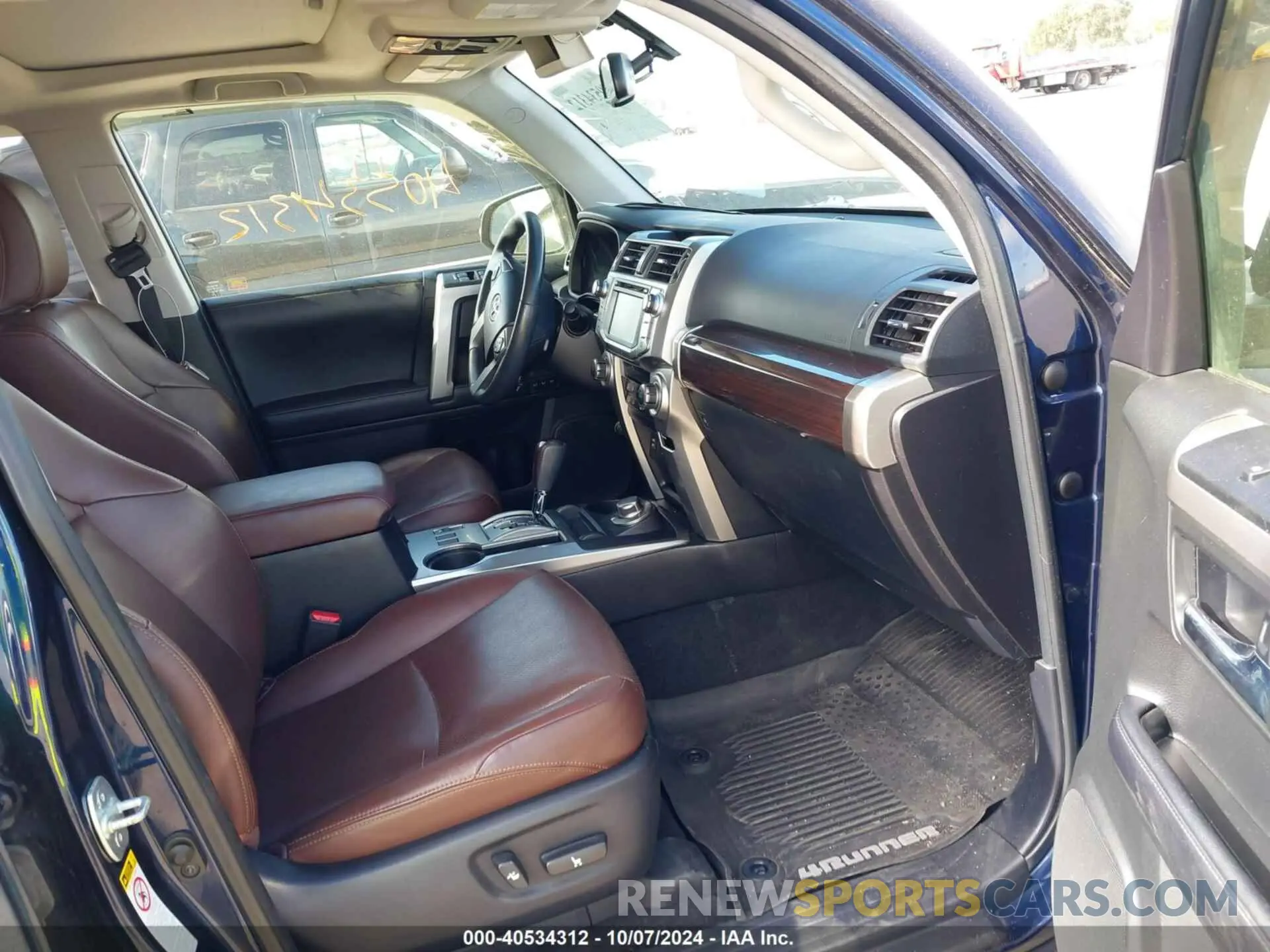 5 Photograph of a damaged car JTEBU5JR2K5651204 TOYOTA 4RUNNER 2019