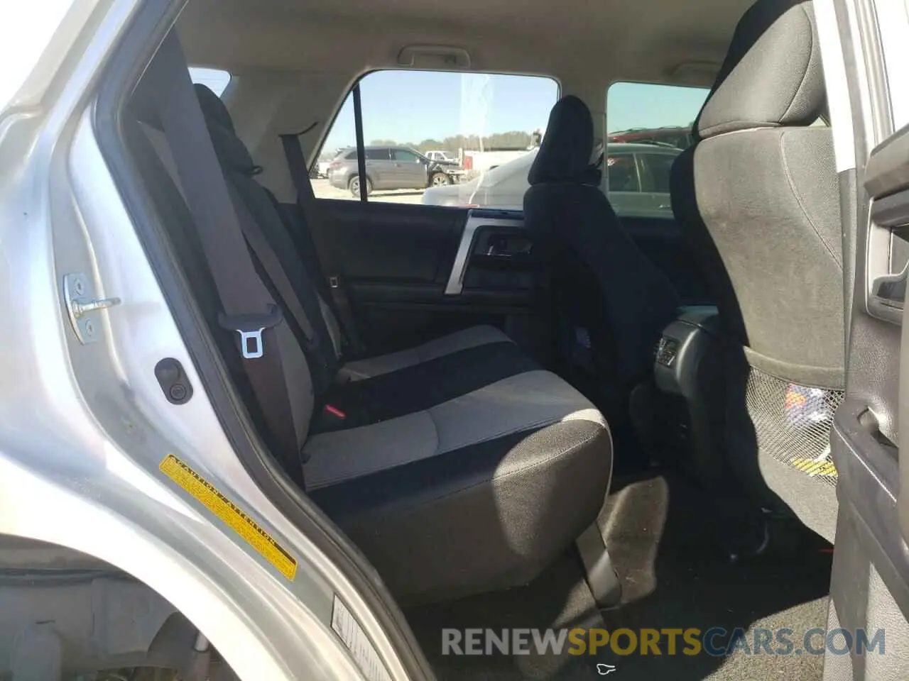 6 Photograph of a damaged car JTEBU5JR2K5658556 TOYOTA 4RUNNER 2019