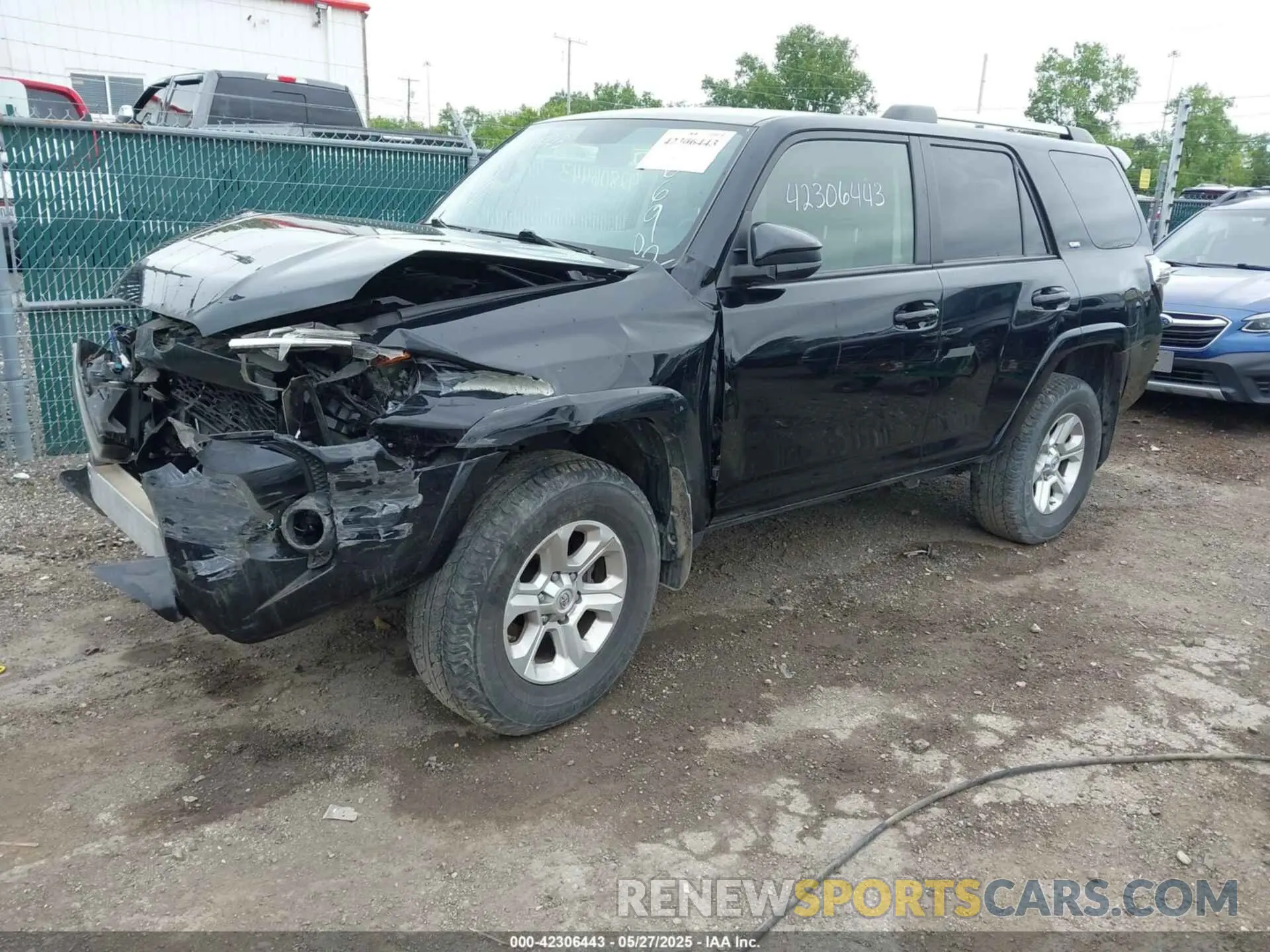 2 Photograph of a damaged car JTEBU5JR2K5666902 TOYOTA 4RUNNER 2019