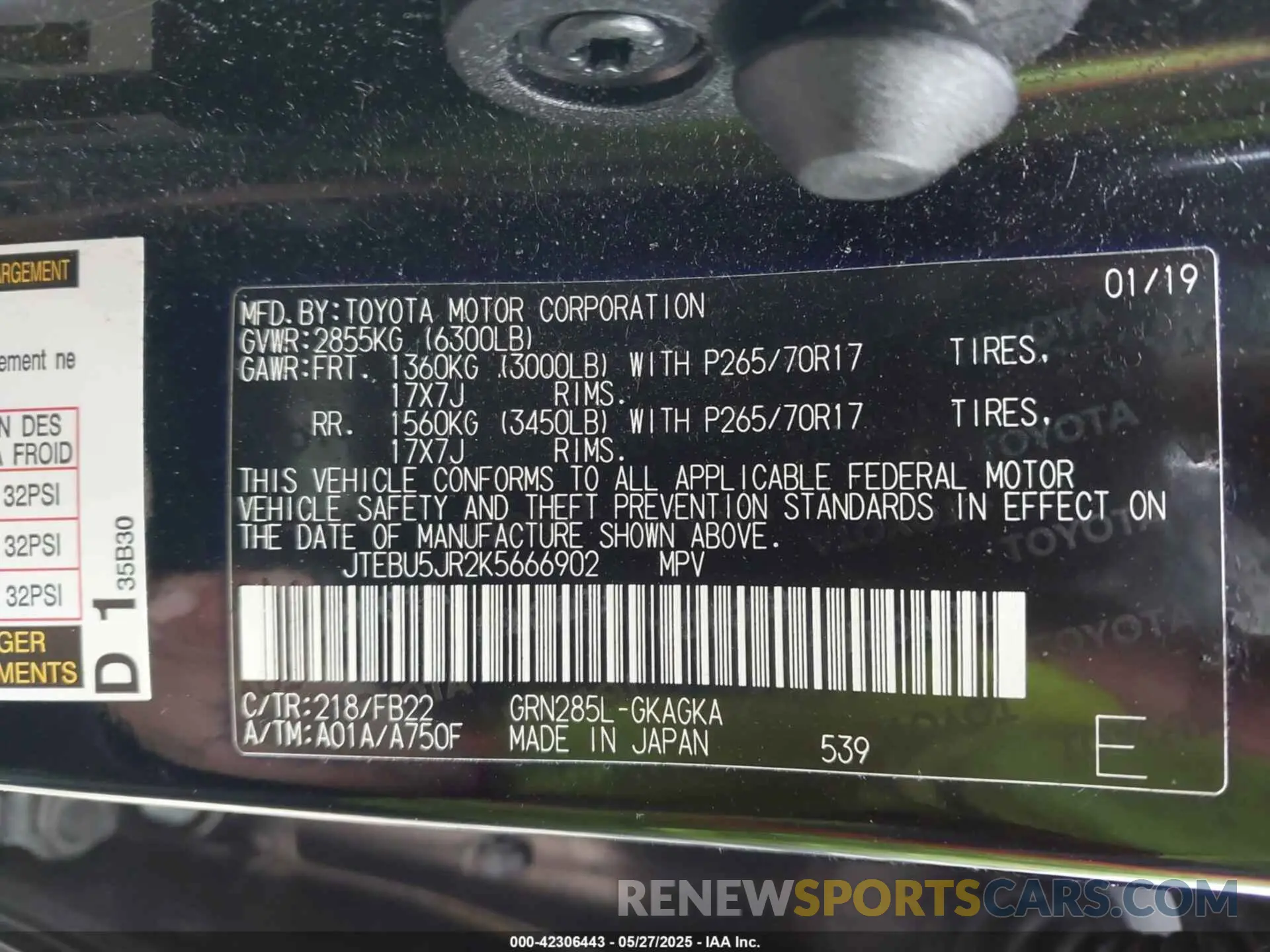 9 Photograph of a damaged car JTEBU5JR2K5666902 TOYOTA 4RUNNER 2019