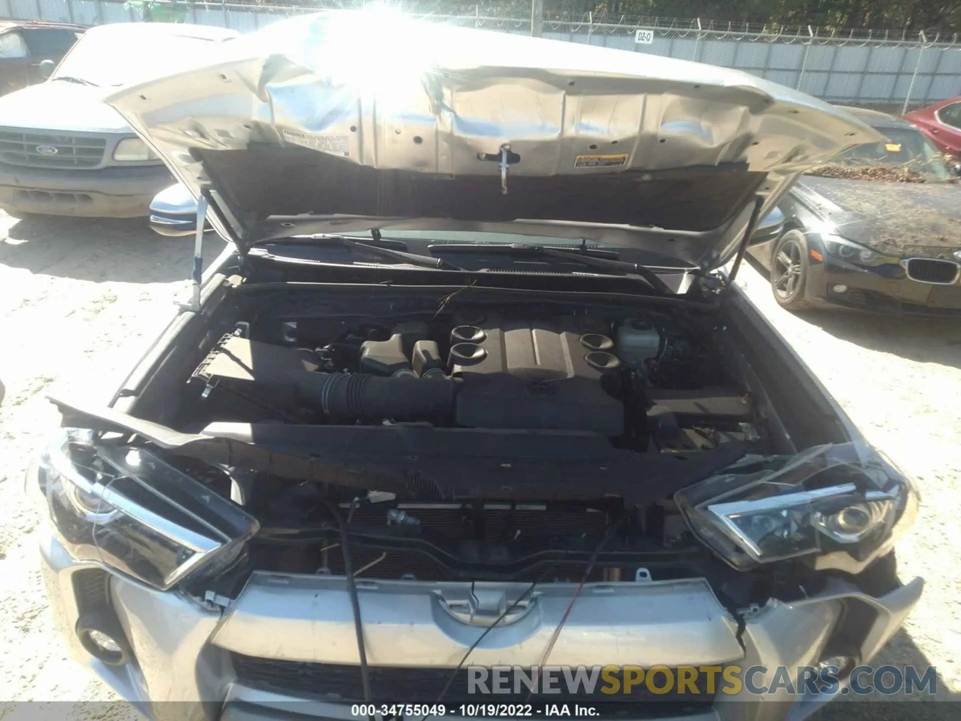 10 Фотография поврежденного автомобиля JTEBU5JR2K5678712 TOYOTA 4RUNNER 2019