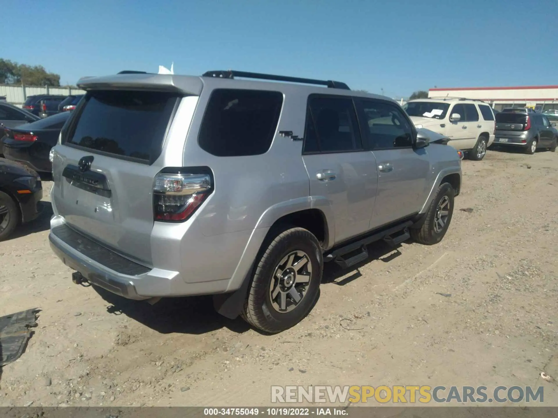 4 Фотография поврежденного автомобиля JTEBU5JR2K5678712 TOYOTA 4RUNNER 2019