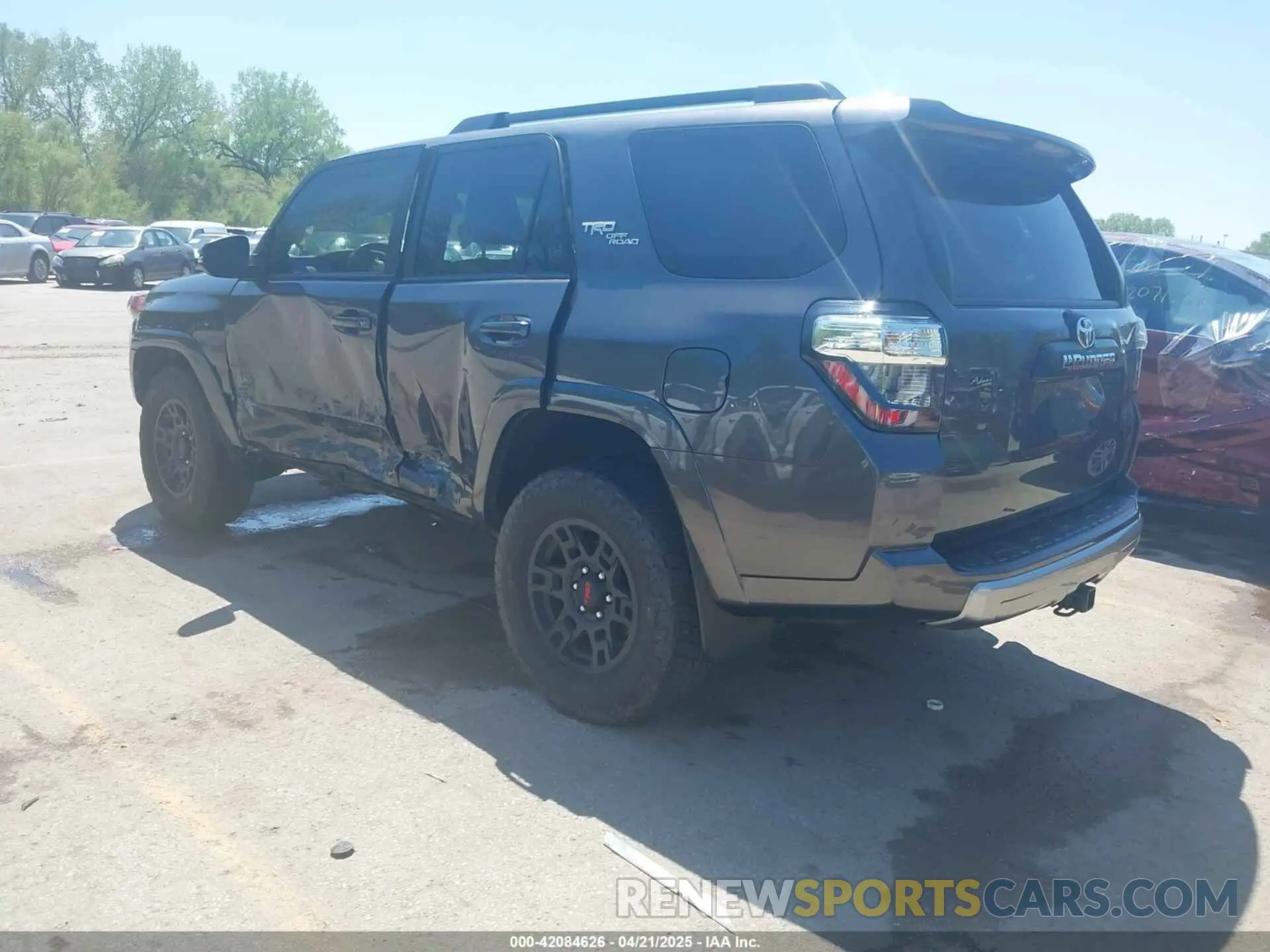 3 Фотография поврежденного автомобиля JTEBU5JR2K5679312 TOYOTA 4RUNNER 2019
